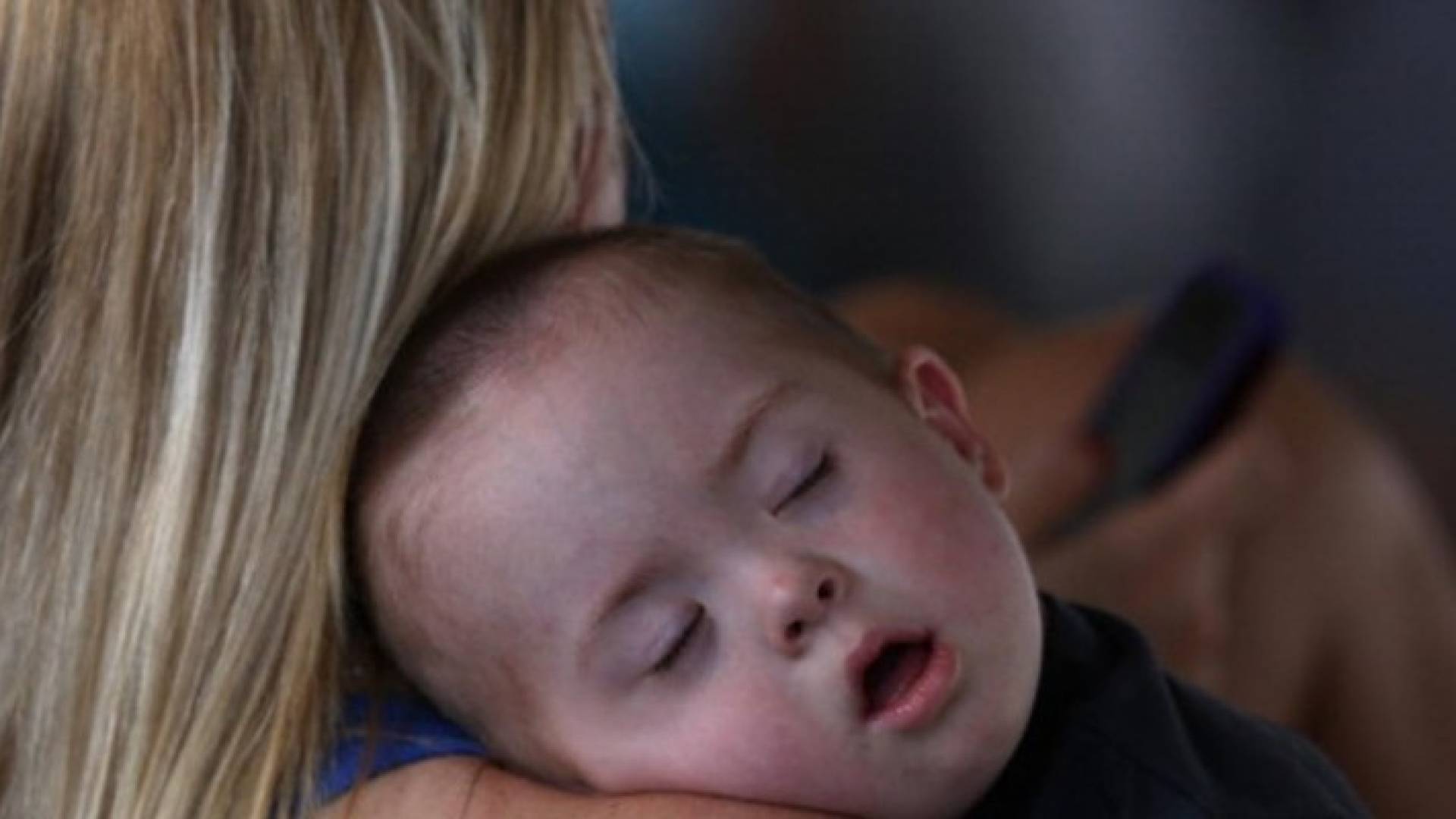 لماذا ينام الإنسان وقتا طويلا يوميا؟