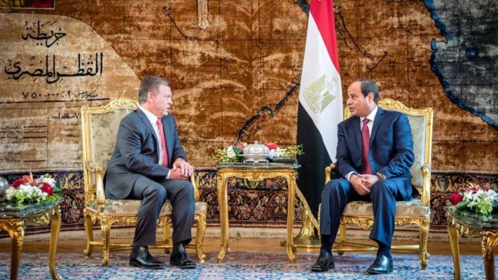 الملك والسيسي يثمنان بيانا لـ " مركزية حركة فتح "