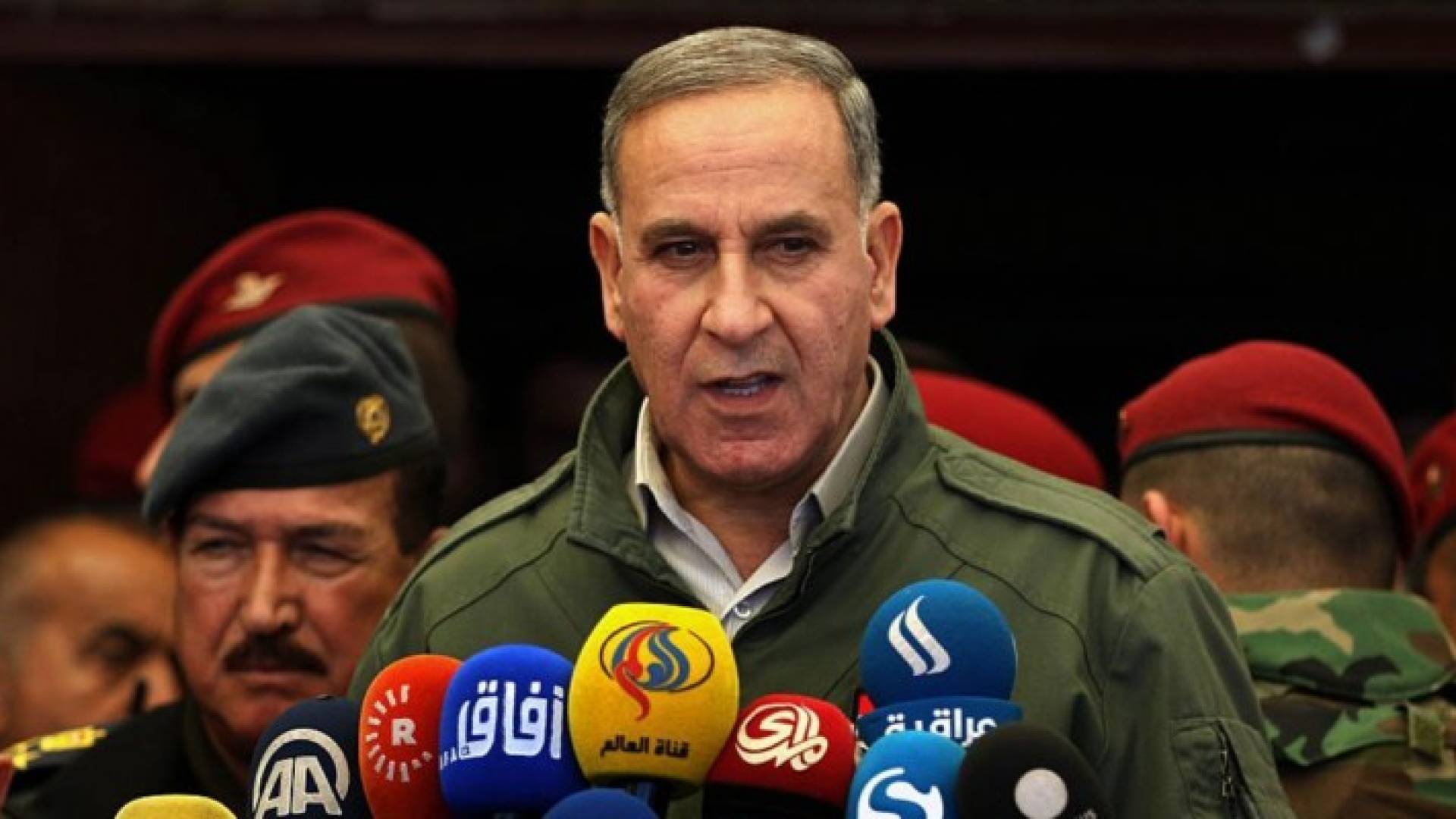 البرلمان العراقي يصوت على إقالة وزير الدفاع