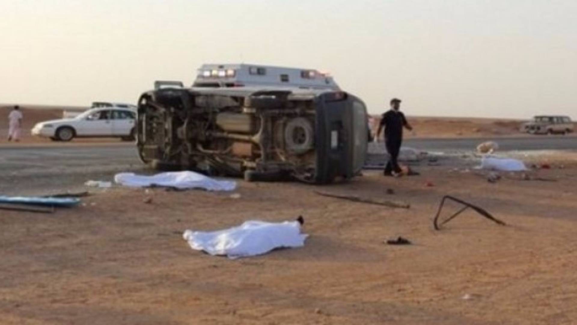 وفاة 4 أردنيين " امرأة وطفلين وشاب " بحادث انقلاب في السعودية