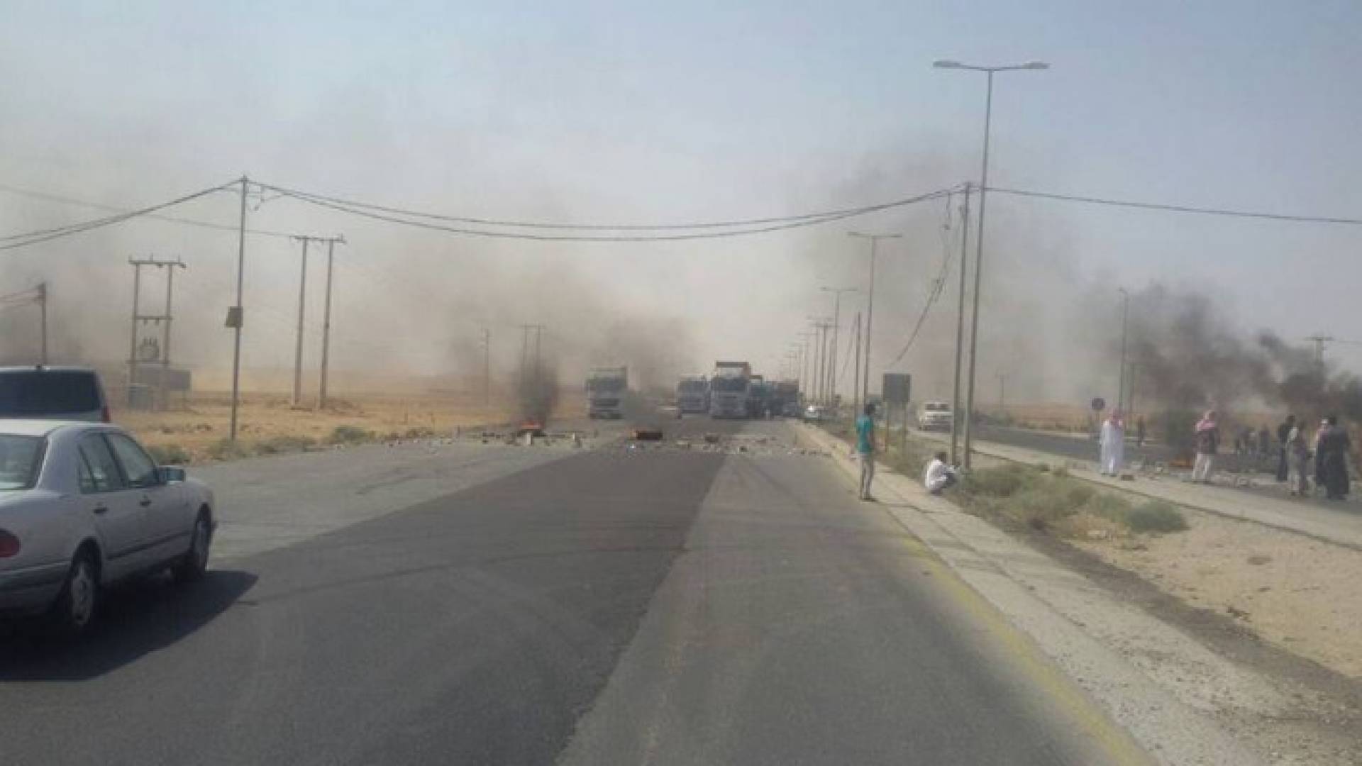 بالصور: الدرك يفض بـ " سلمية " احتجاجا لمربي أغنام أغلقوا الصحراوي