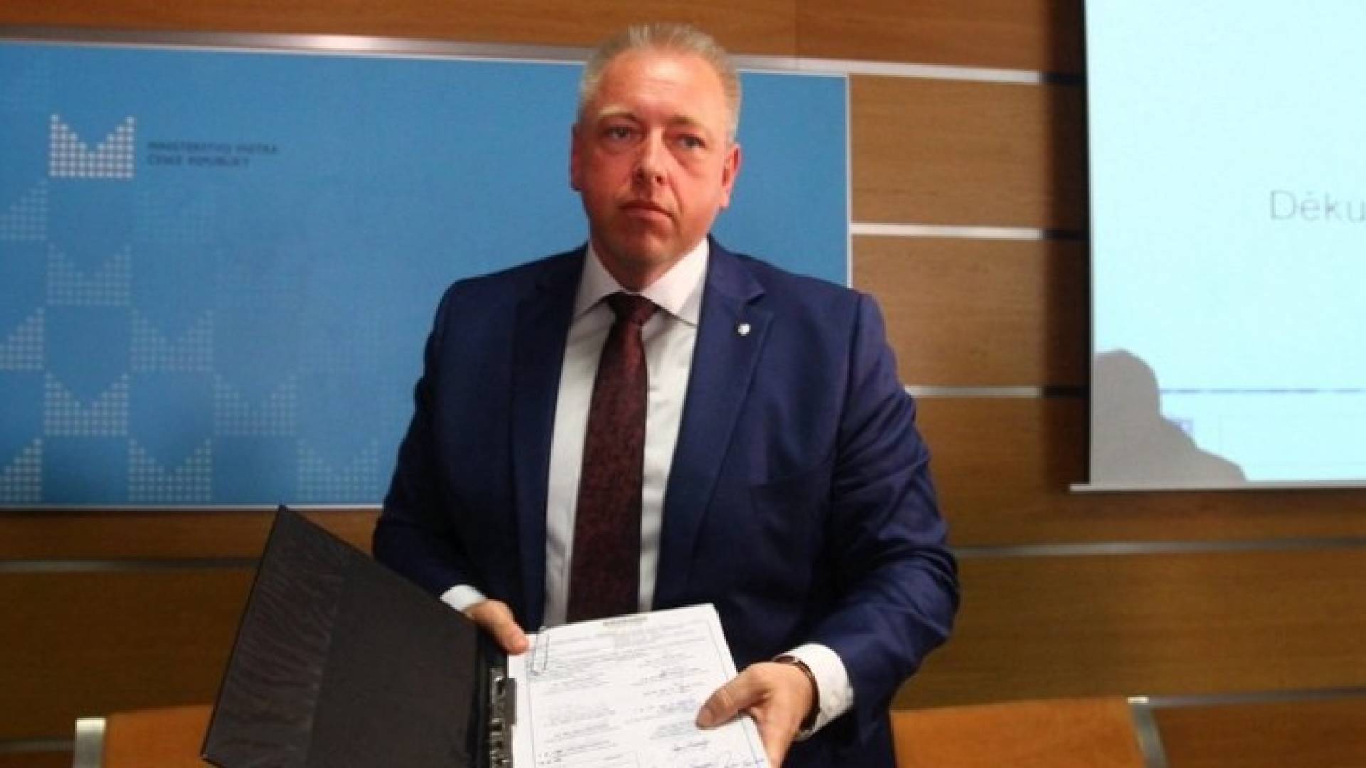 وزير الداخلية التشيكي ميلان تشوفانيتش