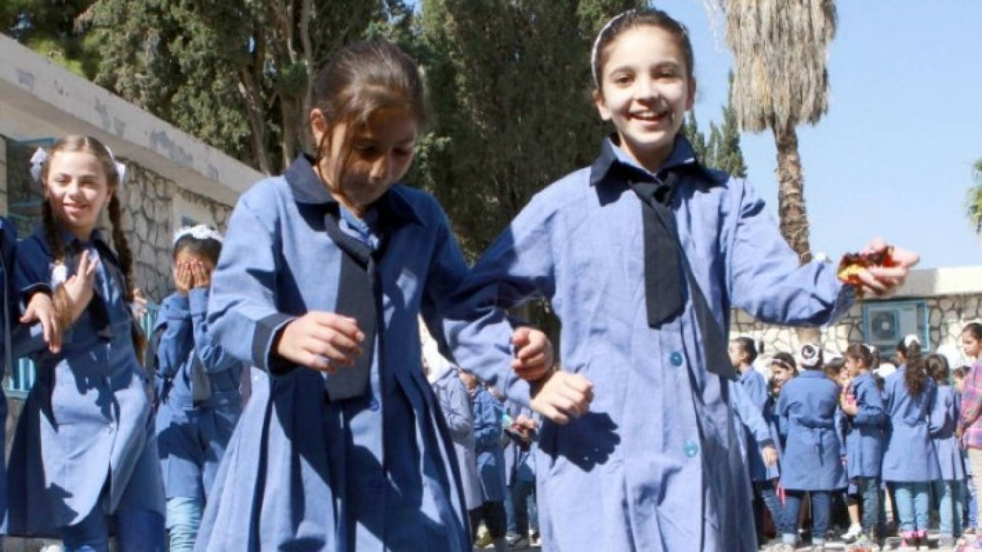 1.850 مليون طالب يتوجهون إلى المدارس الخميس