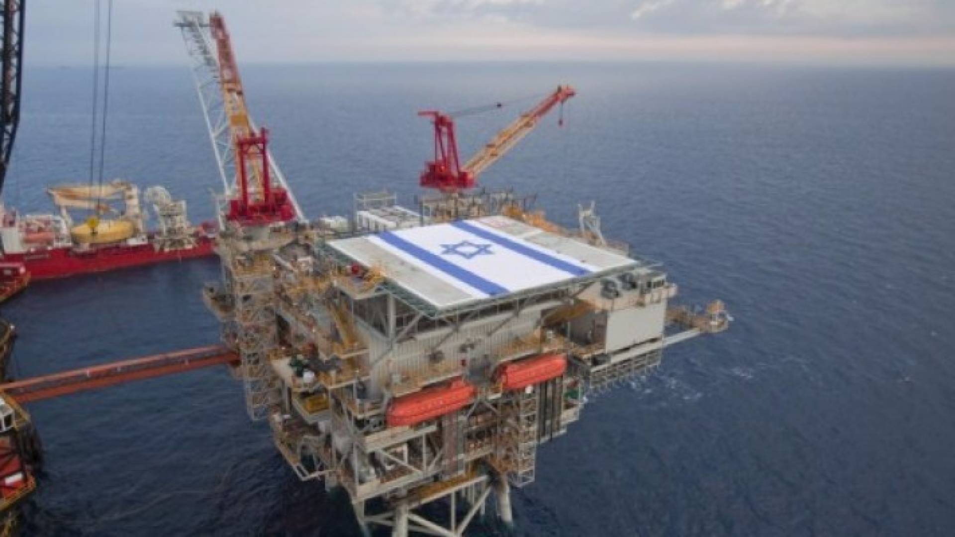 " مقاومة التطبيع " تطالب وقف مفاوضات " الغاز الإسرائيلي "