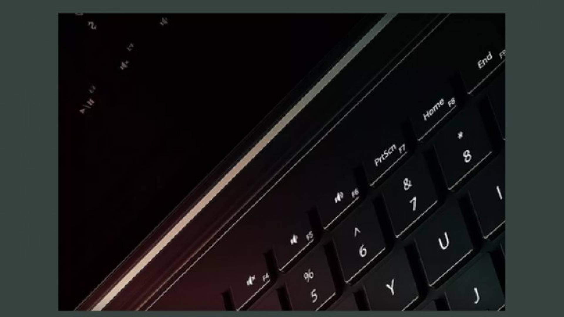 "مايكروسوفت" تنشر صورة لحاسبها المتحول Surface Book 2