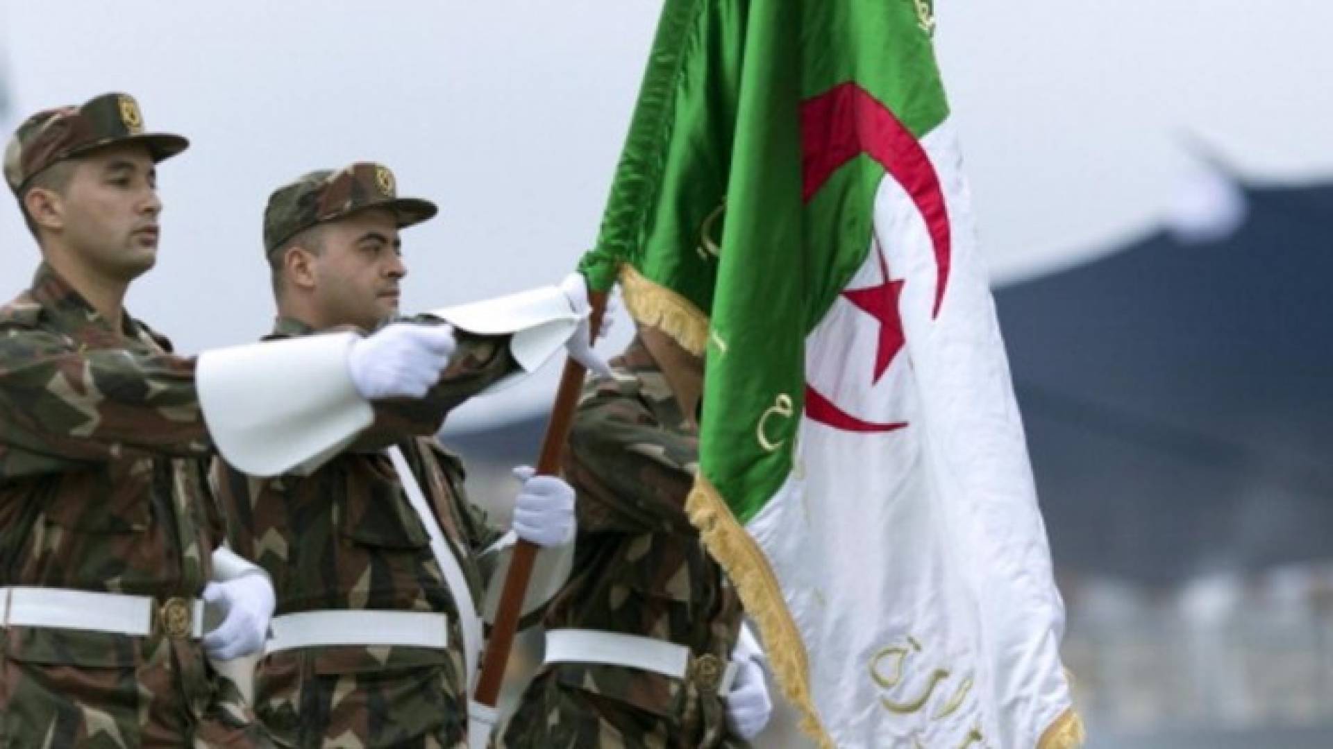 صحيفة عبرية: ترسانة الجيش الجزائري تقلقنا