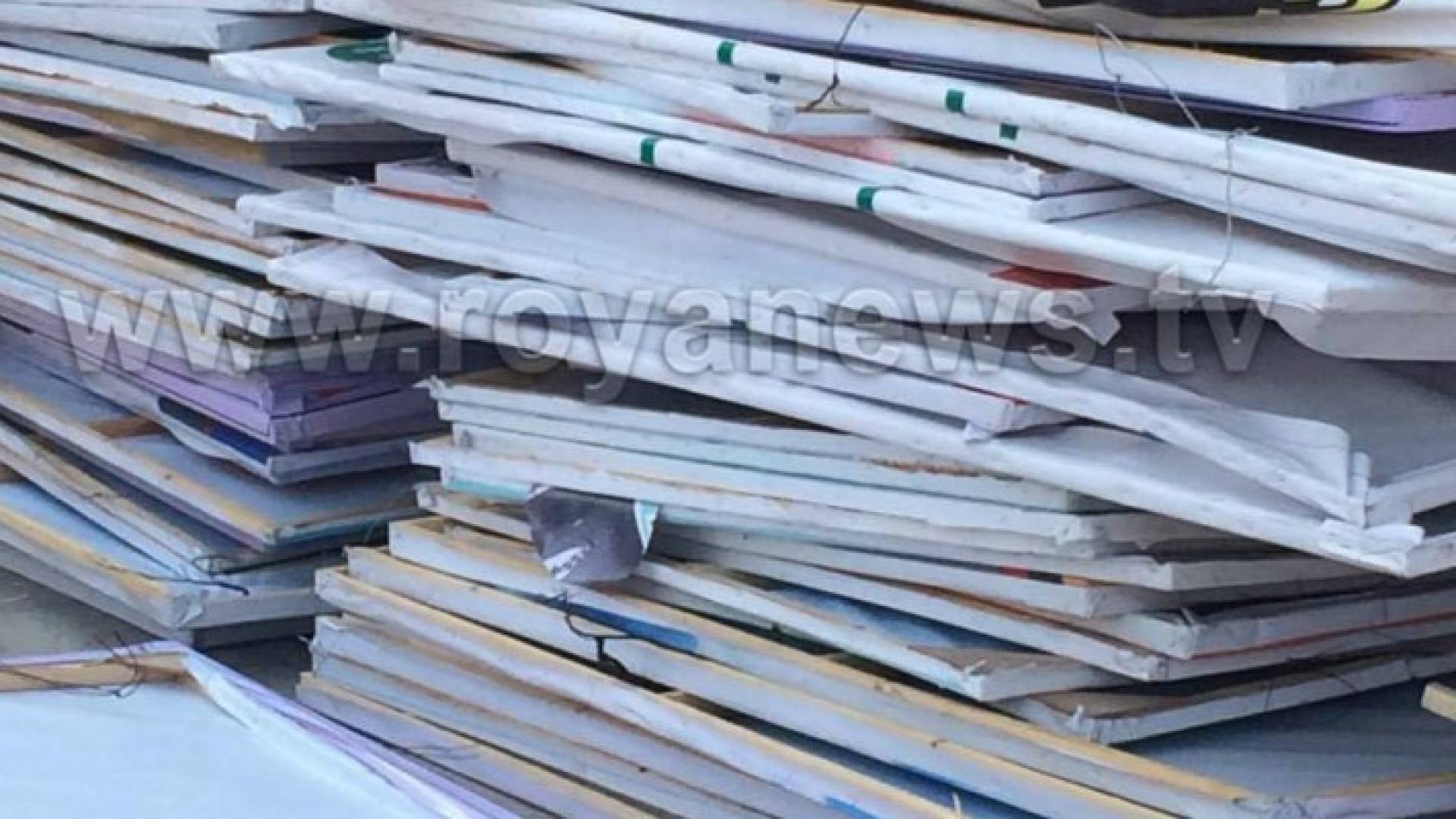 عمان: إزالة لافتات مخالفة لمرشحين .. صور