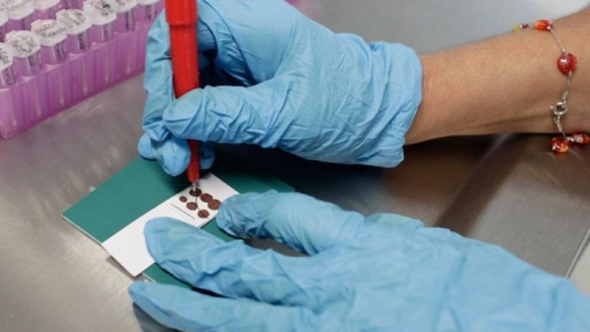 اكتشاف يحدد المجرمين من خلال الحمض النووي