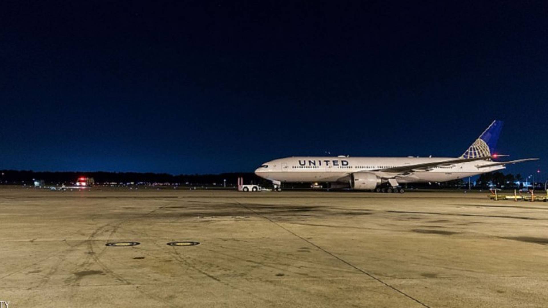 اصابة 14 شخصا في هبوط اضطراري لطائرة أميركية في أيرلندا