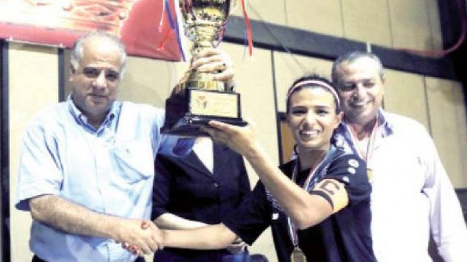 نادي عمان يتوج بلقب بطولة كرة الصالات