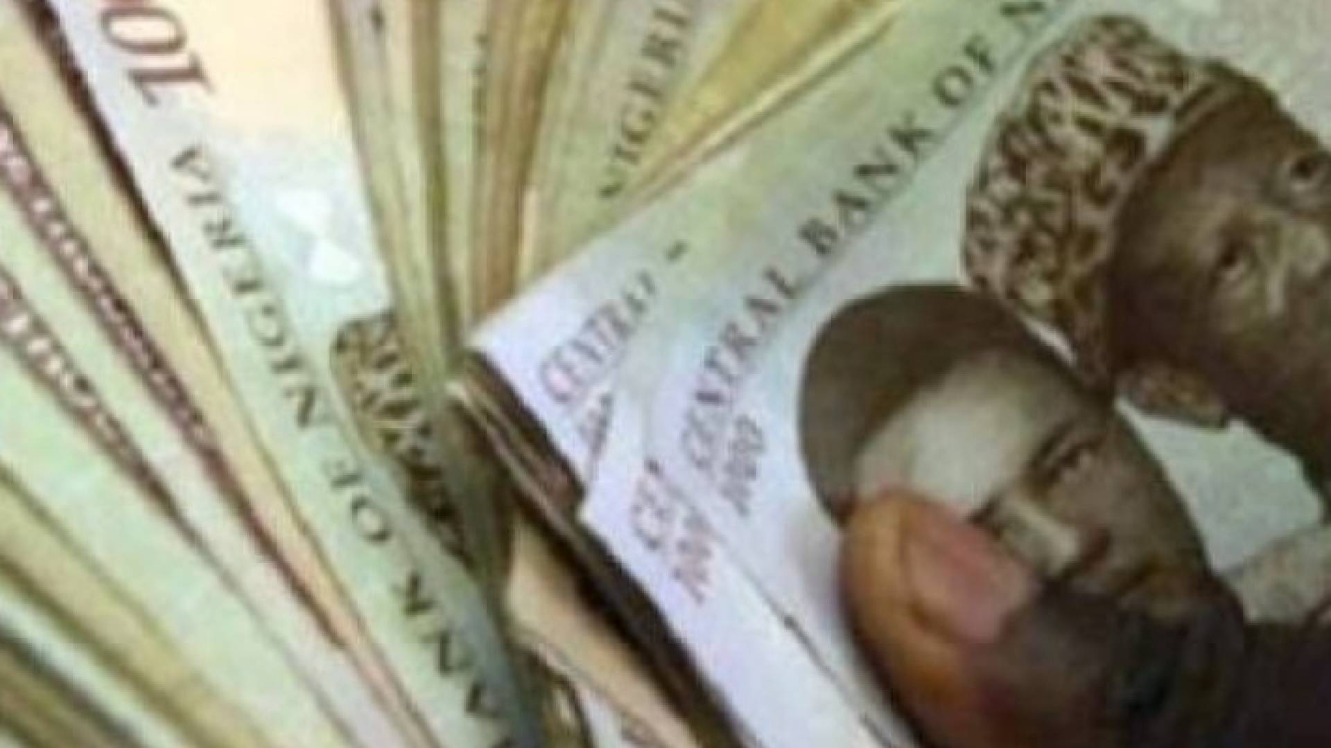 الاقتصاد النيجيري يعاني من الركود مع انخفاض الاستثمارات الخارجية الى مستوى "قياسي"
