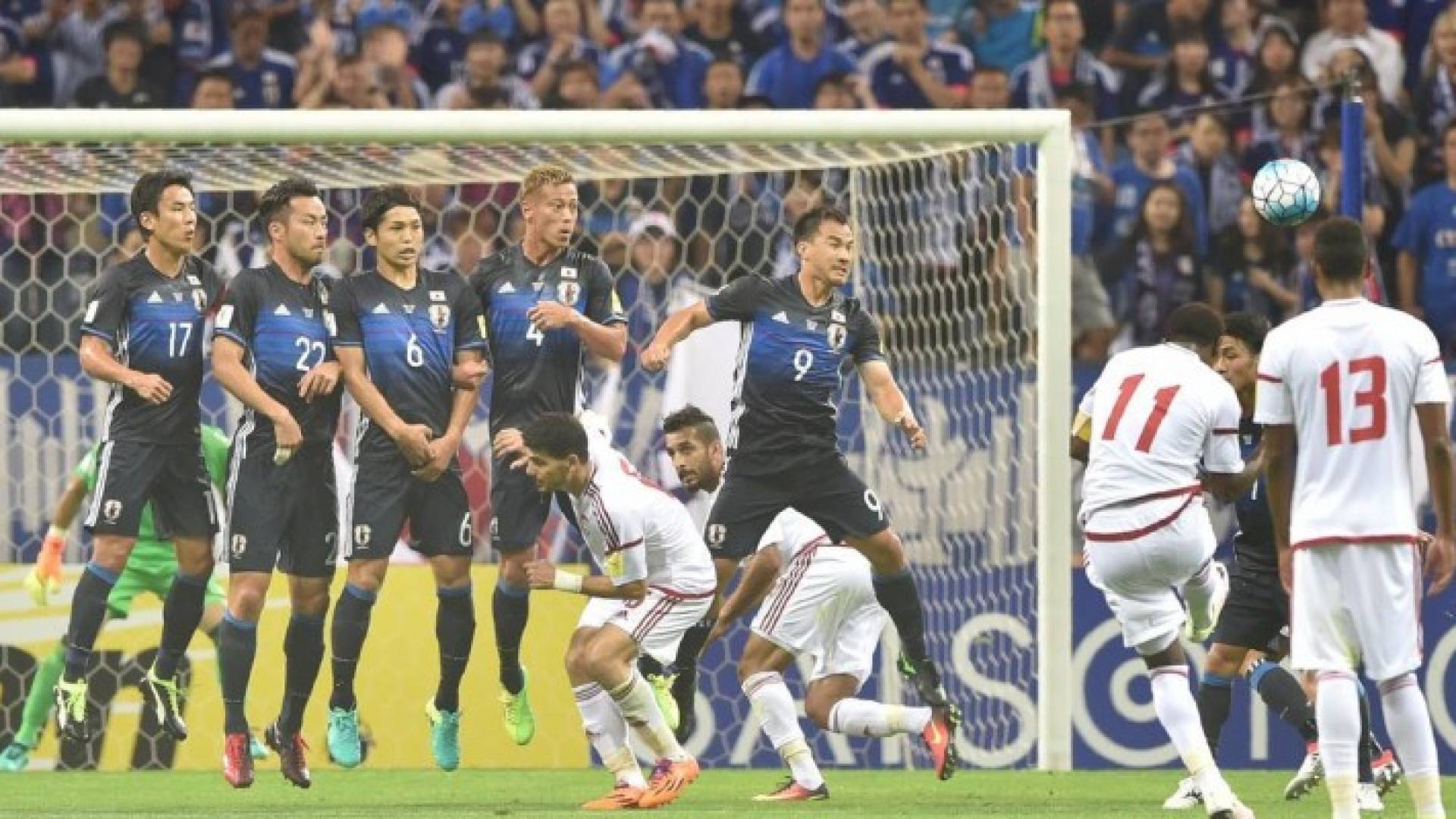 الإمارات تعطل الروبوت الياباني بهدفي خليل