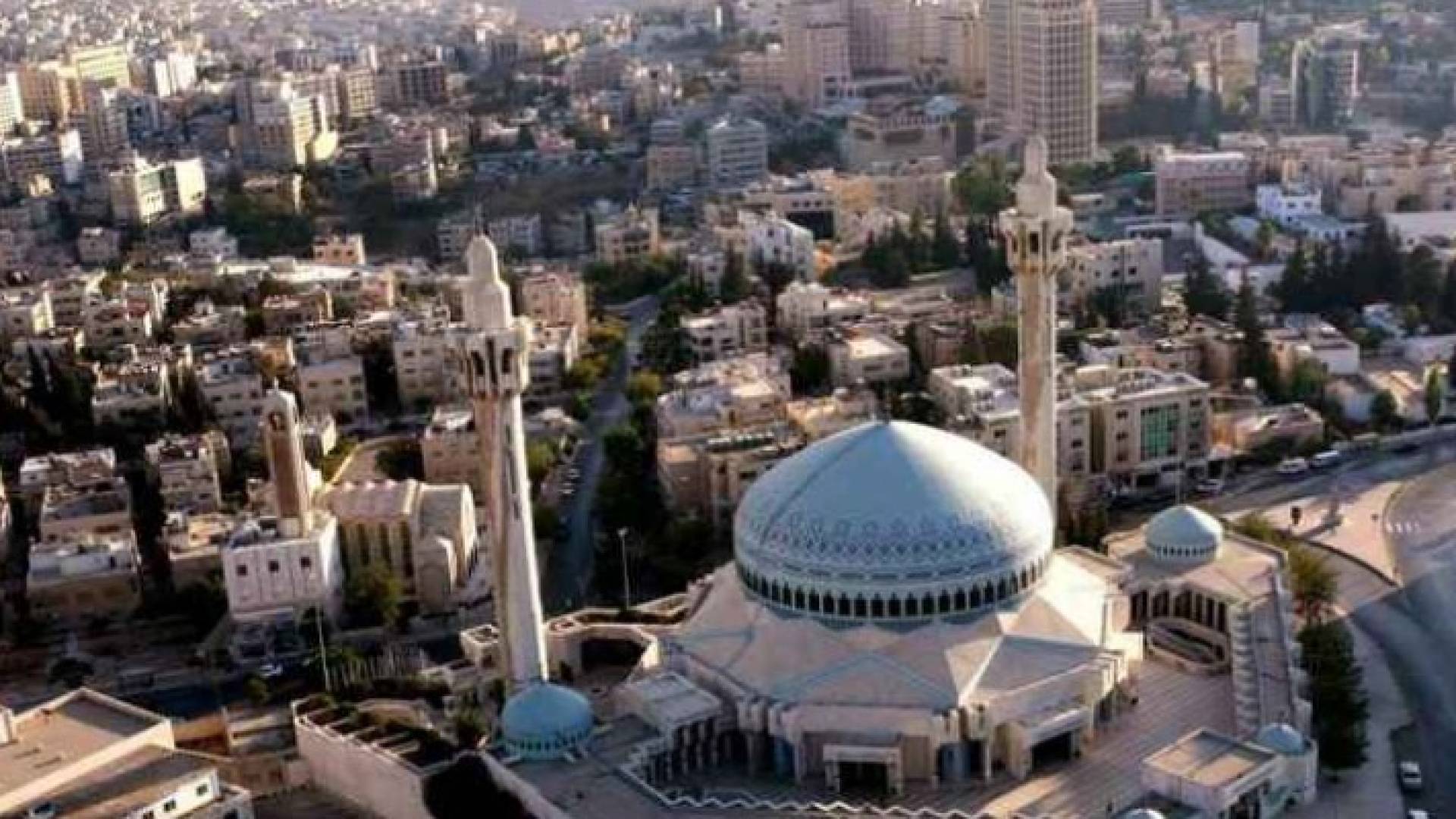 أجواء صيفية معتدلة الجمعة