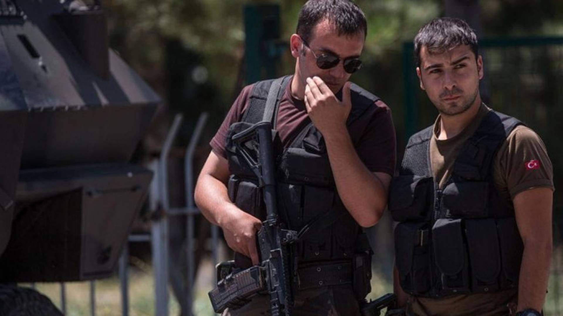 تركيا تعزل 8 آلاف من قوات الأمن