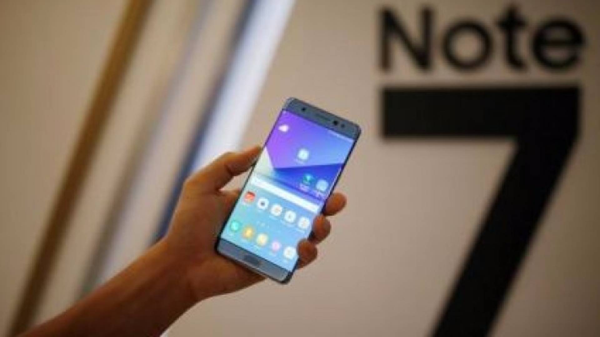 بعد احتراق بعضها .. سامسونج تبحث سحب جالاكسي نوت 7