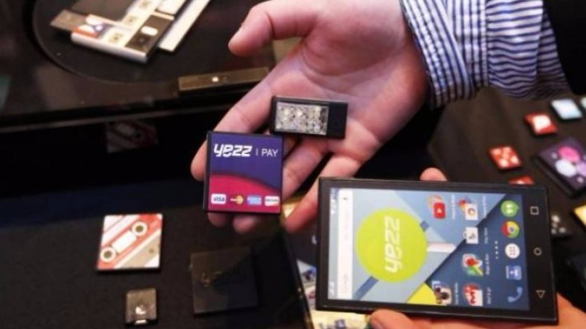 غوغل توقف خطة لإنتاج هاتف ذكي تجميعي