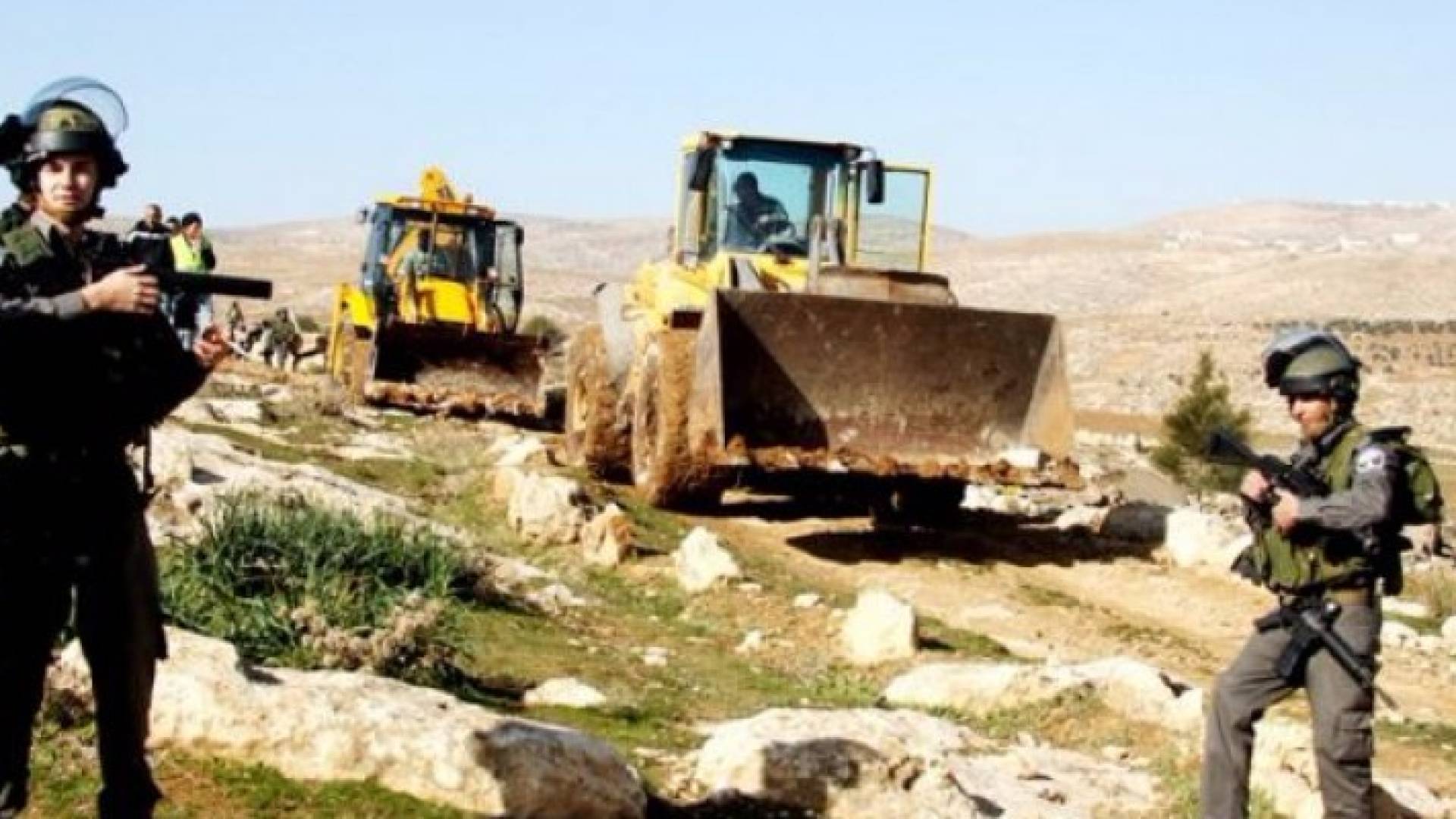 الاحتلال الاسرائيلي يغلق عدة قرى في نابلس