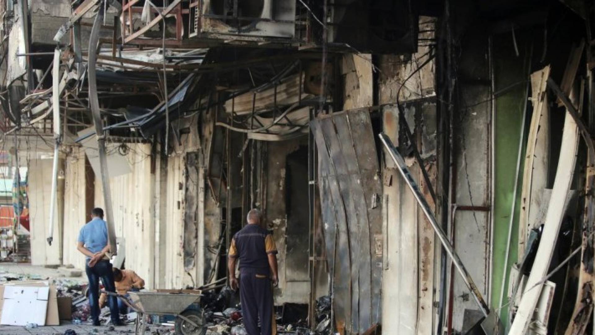  الانفجار استهدف مقهى شعبي في حي الكرادة