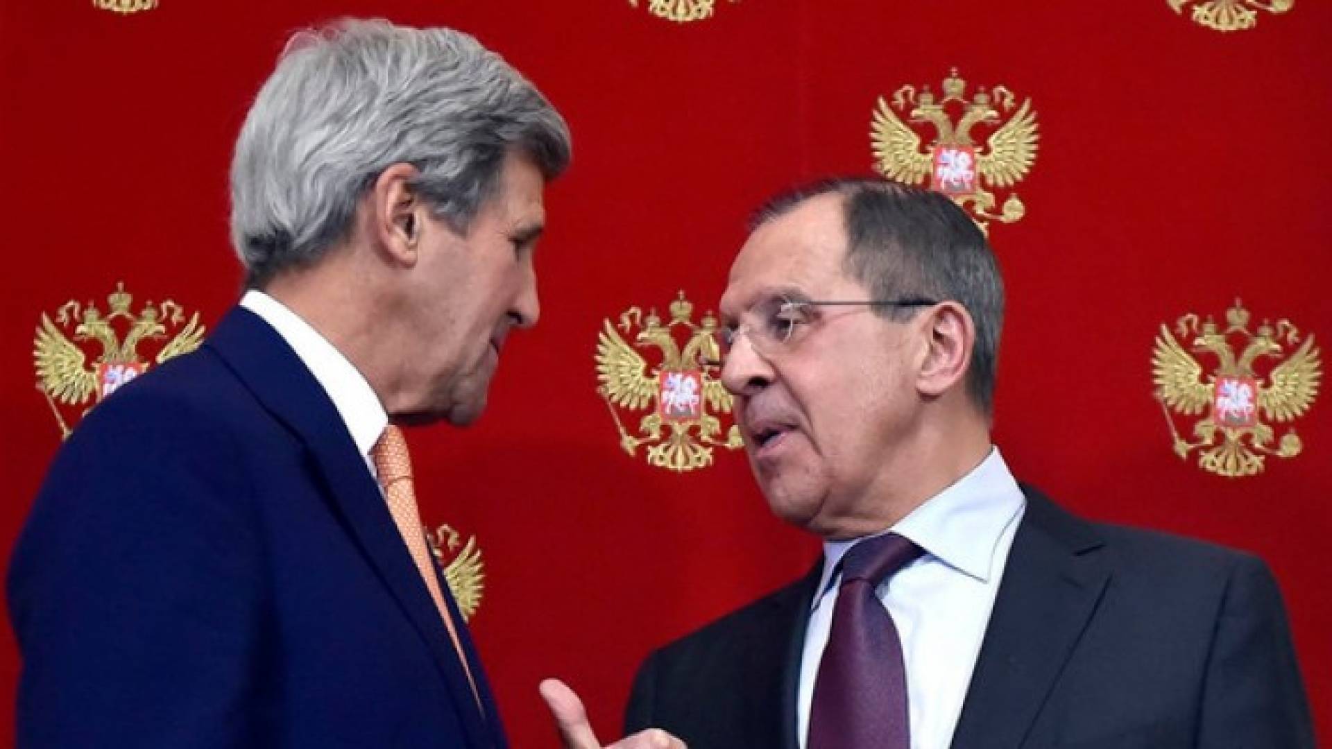 لافروف وكيري يبحثان الأزمة السورية في جنيف