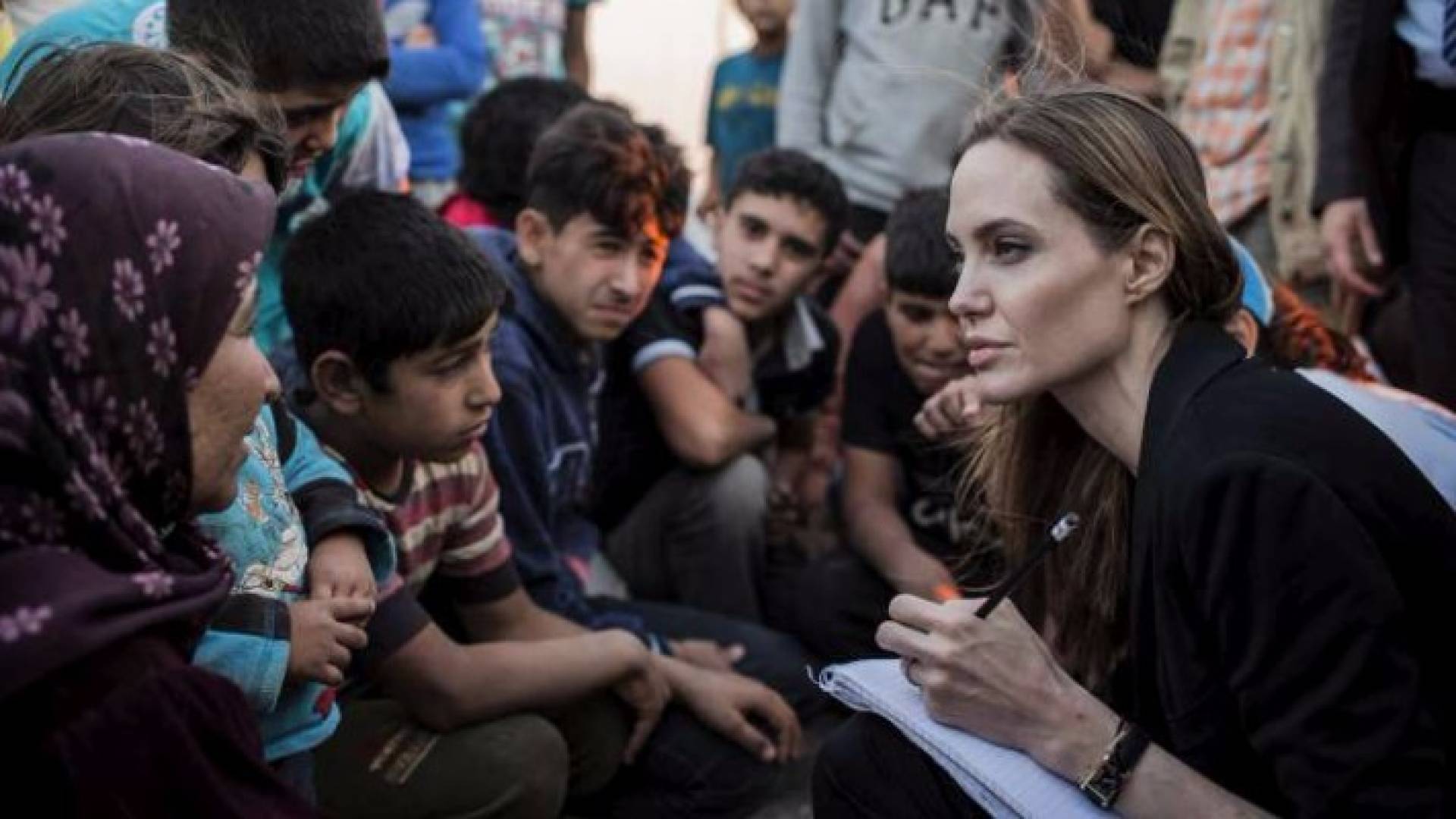 أنجلينا جولي في عمان لمناشدة العالم مساندة الأردن