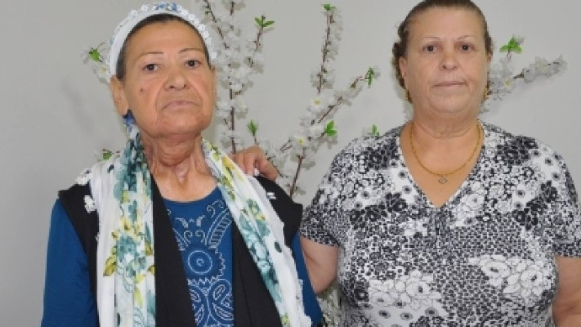 سيدة تستعيد النطق بلسان اصطناعي
