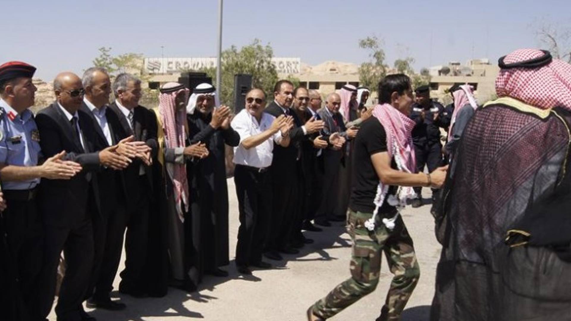 البترا تحتفل بمئوية الثورة العربية الكبرى .. صور