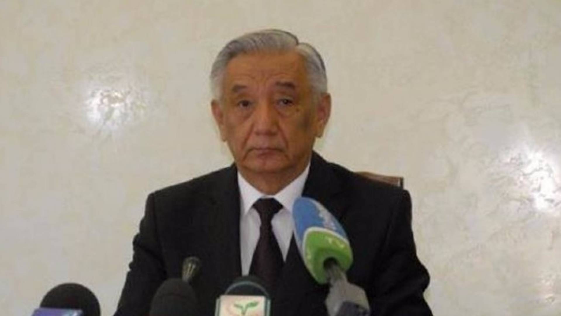 أوزبكستان تختار رئيسها الجديد في 4 كانون أول المقبل