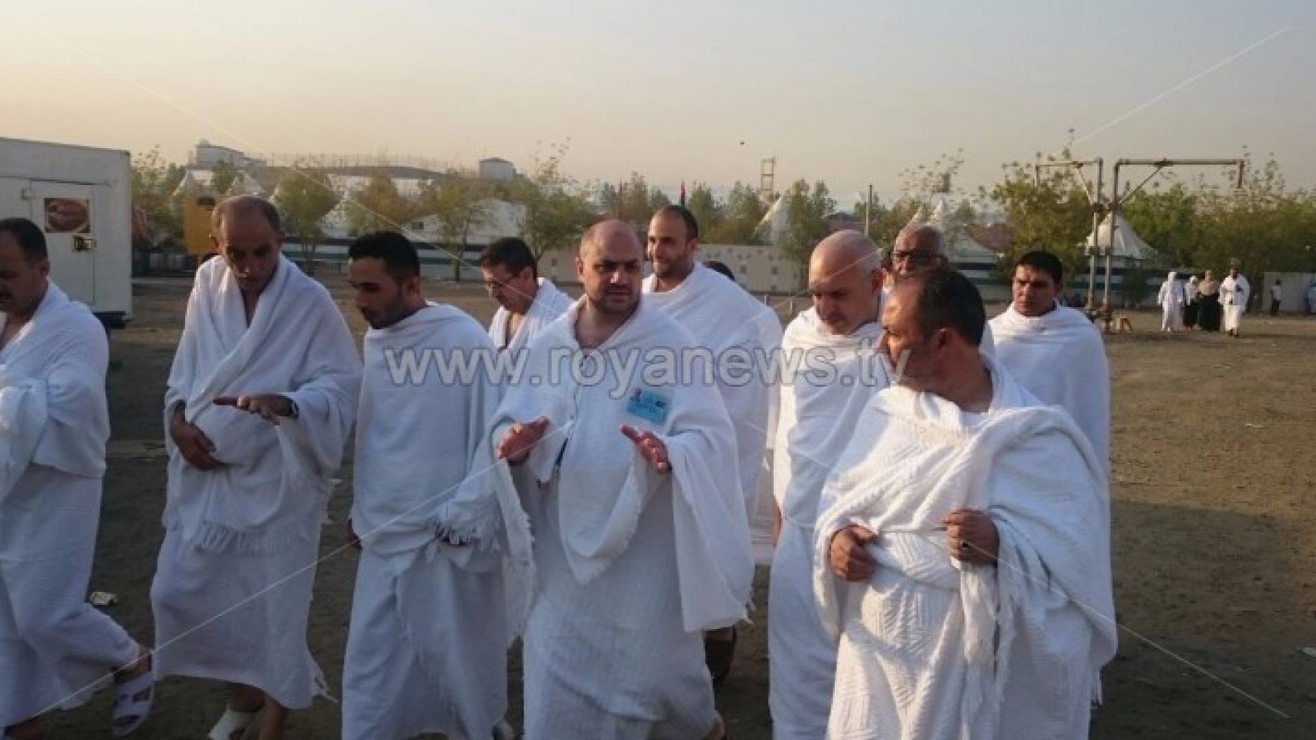 وزير الاوقاف يتفقد مخيم الحجاج الاردنيين في عرفات .. صور