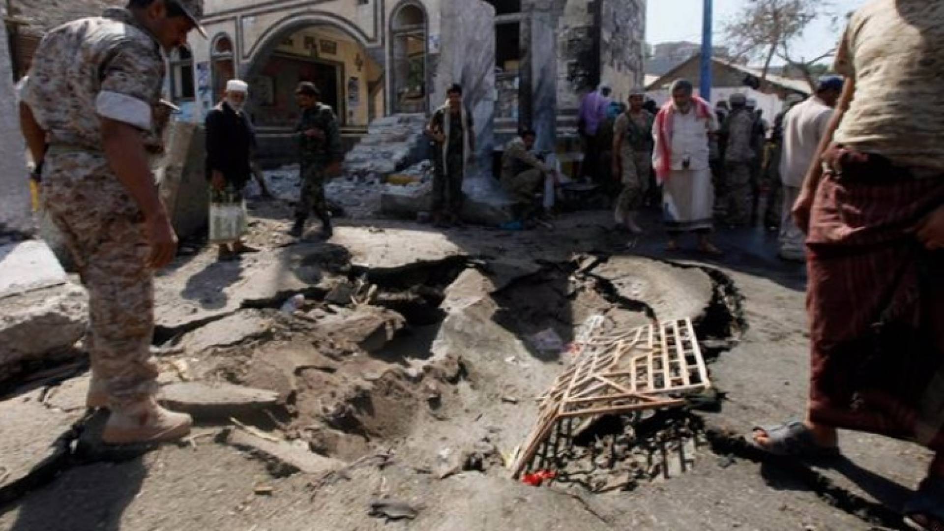 ستة قتلى من القوات اليمنية في تفجير انتحاري