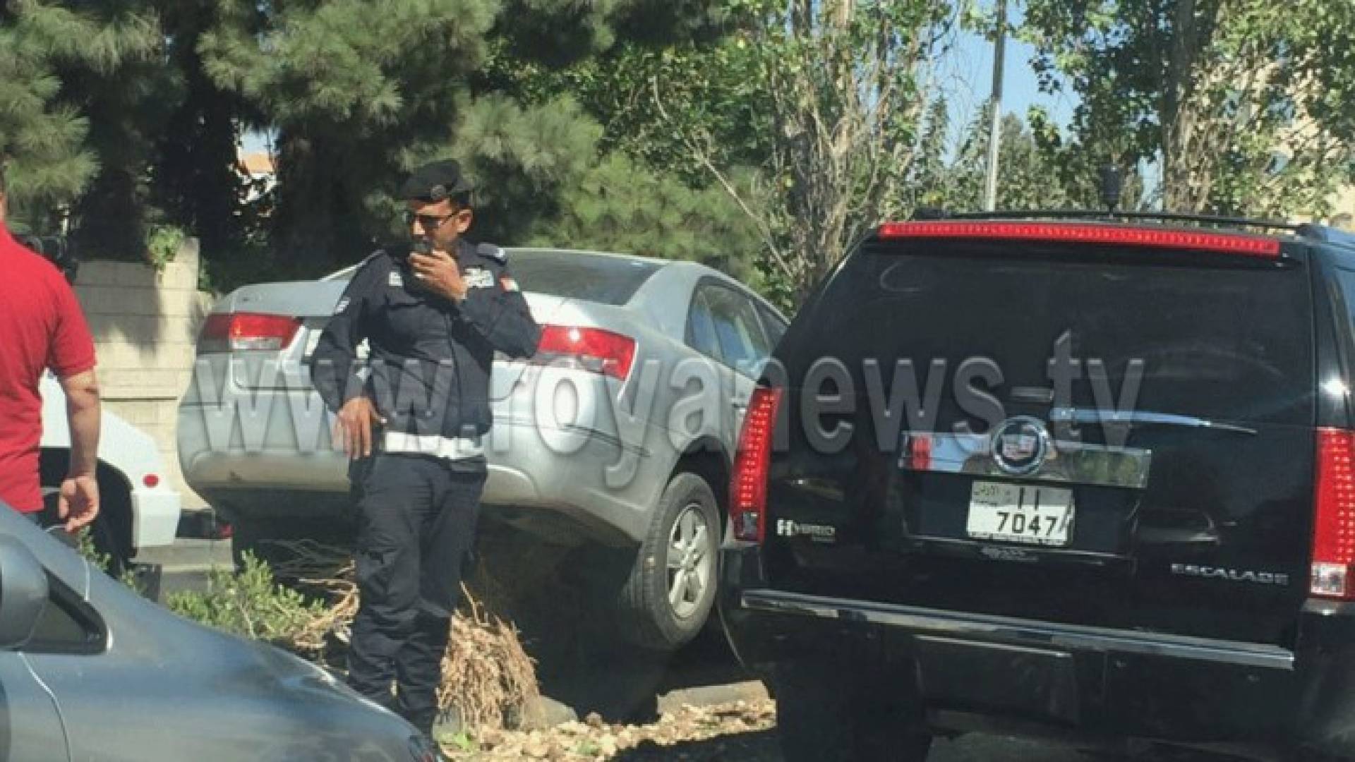 حادث سير على الدوار الرابع يخلق ازمة مرور .. صور