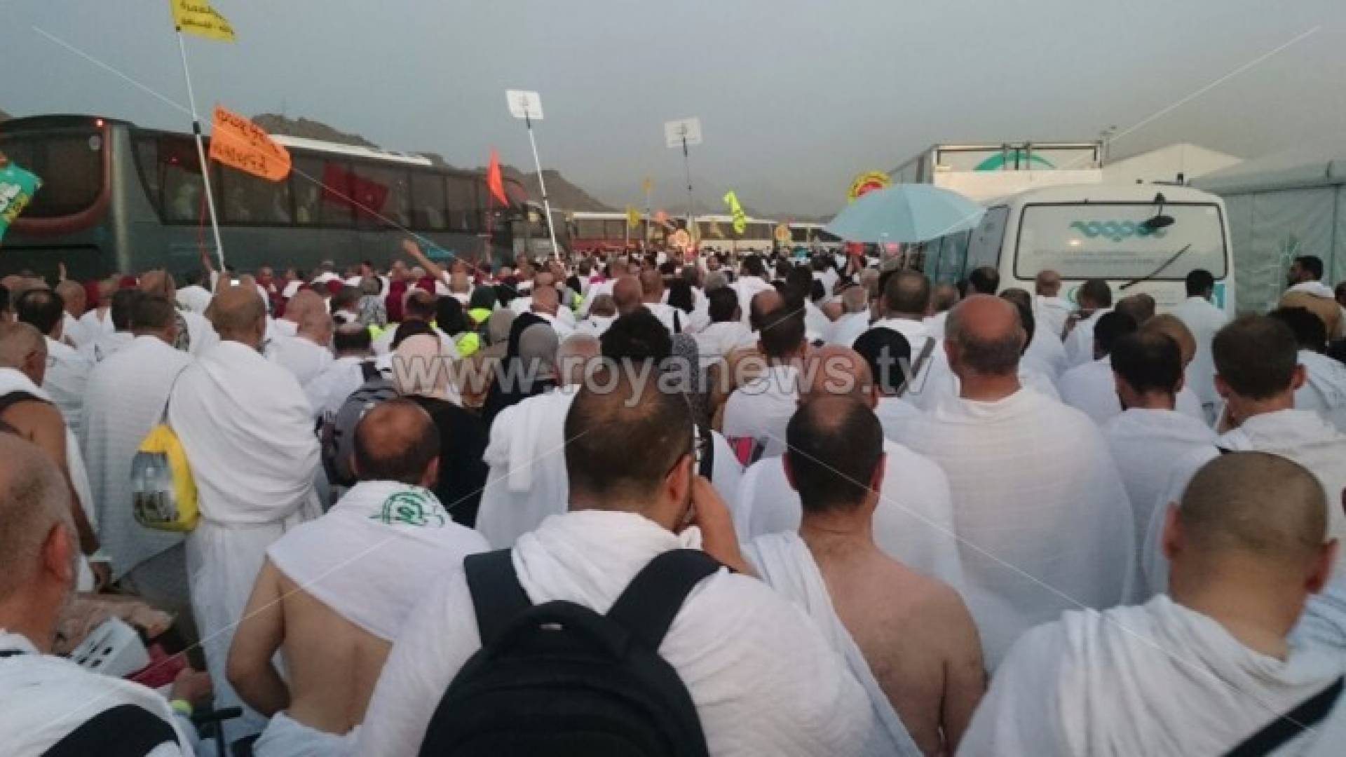 بالصور .. الحجاج ينفرون لمزدلفة