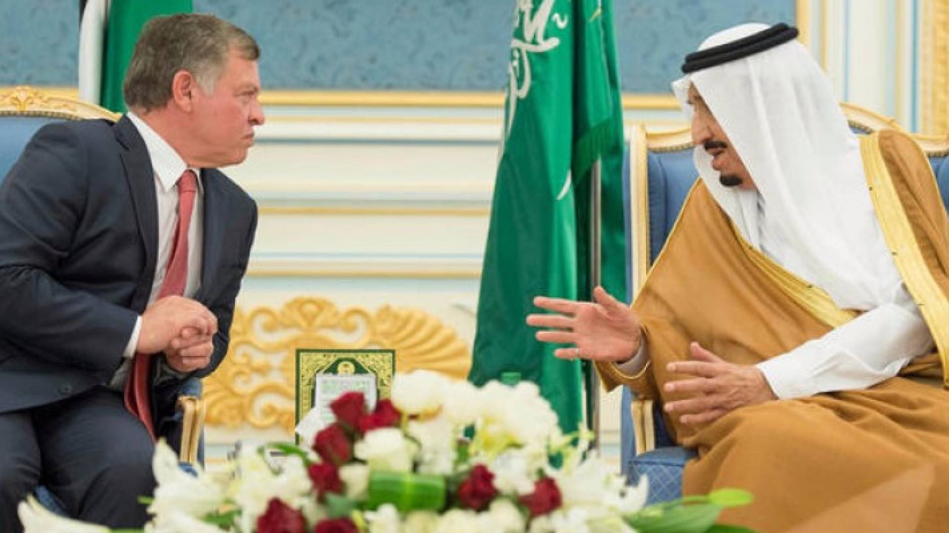 الملك يتبادل التهاني بعيد الأضحى مع خادم الحرمين الشريفين