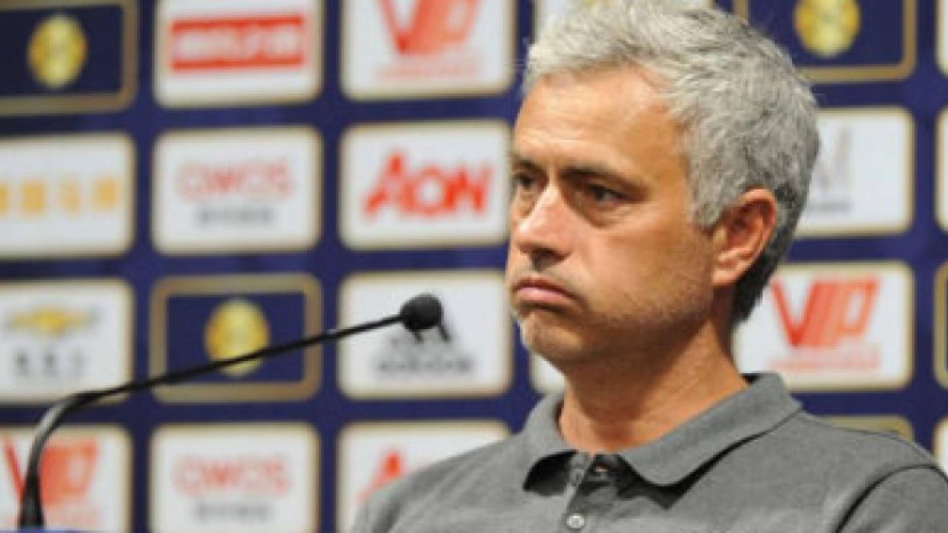 مورينيو يستبعد روني من حساباته ضد فينورد