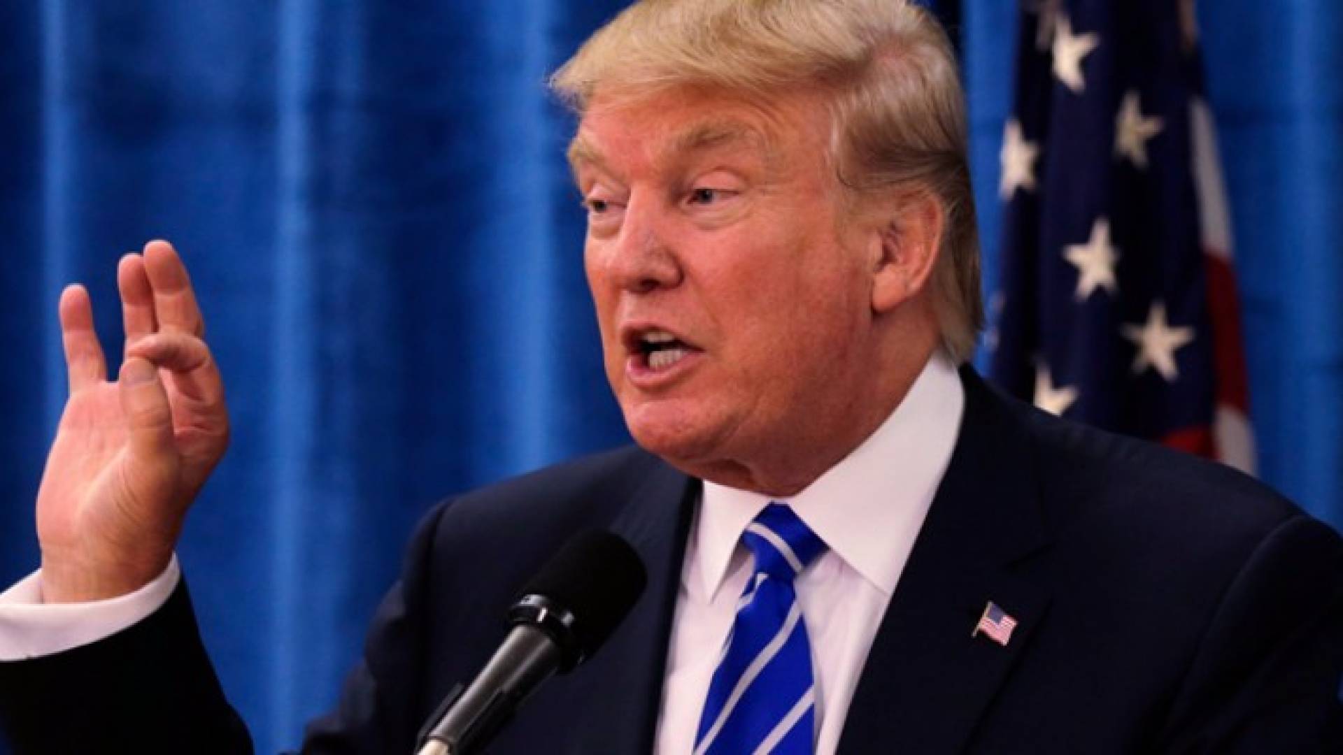 ترامب: البحرية الأميركية ترغب بمواجهة الزوارق الإيرانية