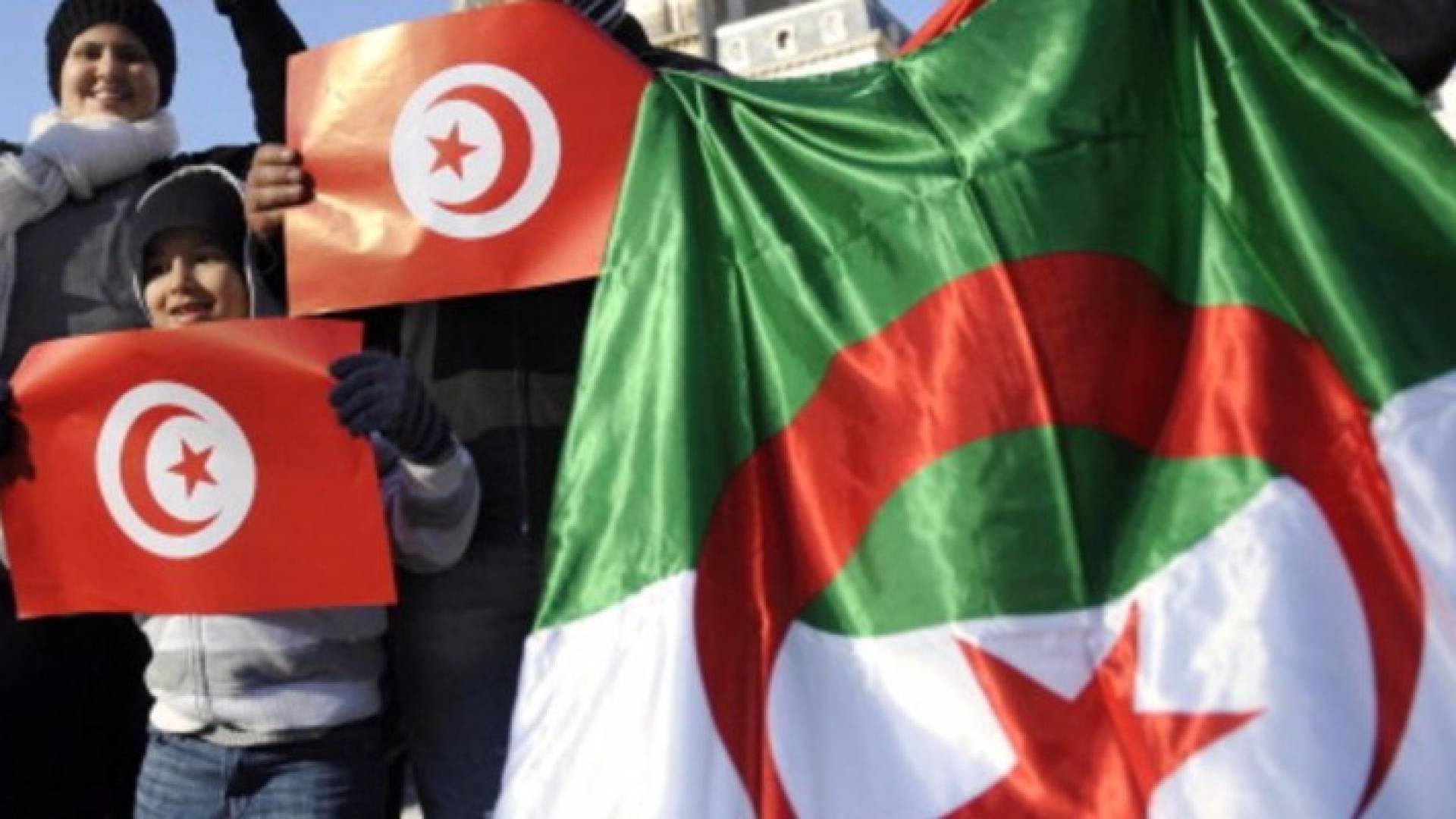 وزير جزائري: سنرد على تونس بالمثل