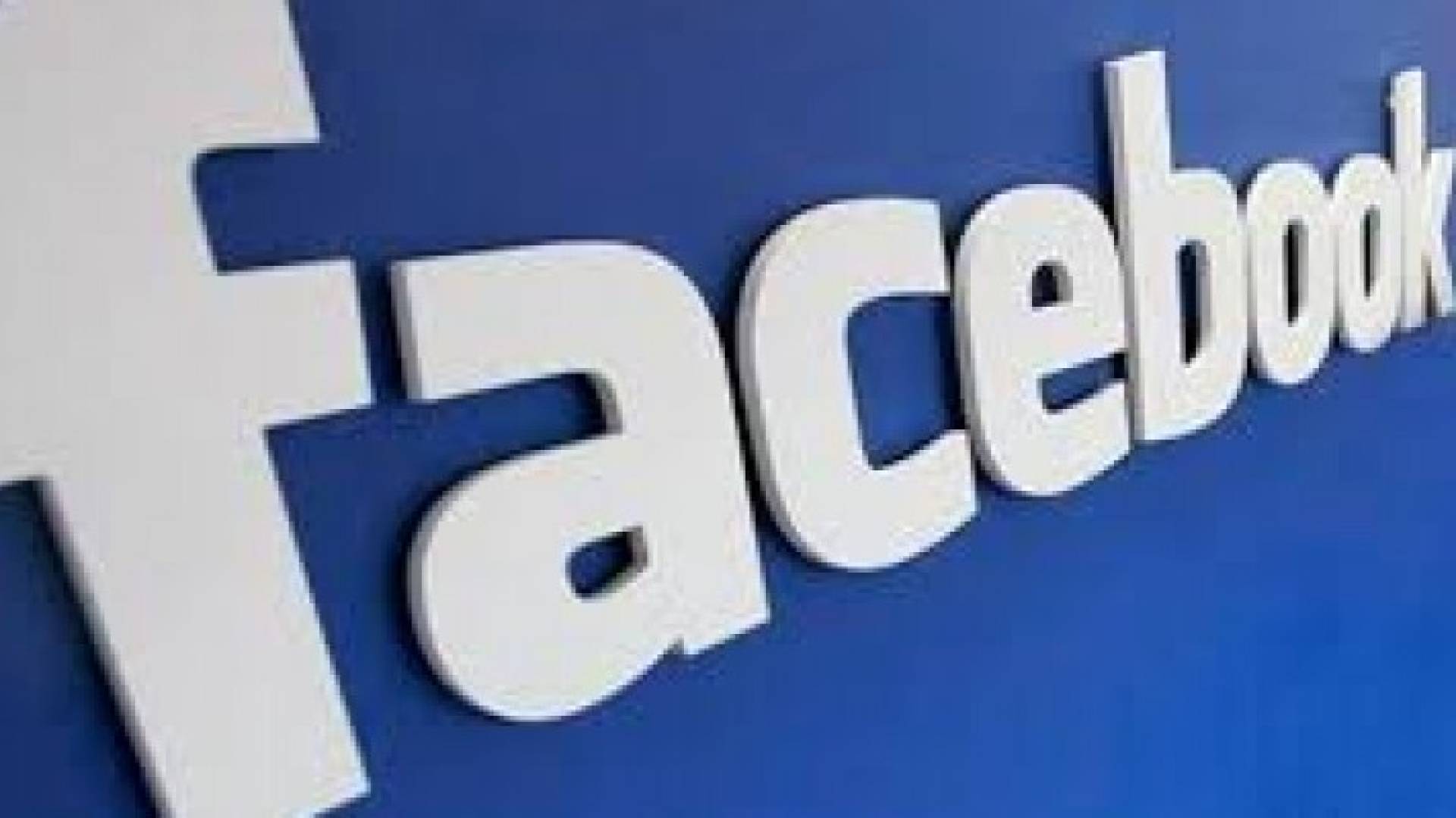 دراسة: لماذا لا نستطيع التخلي عن "فيسبوك" لفترات طويلة؟