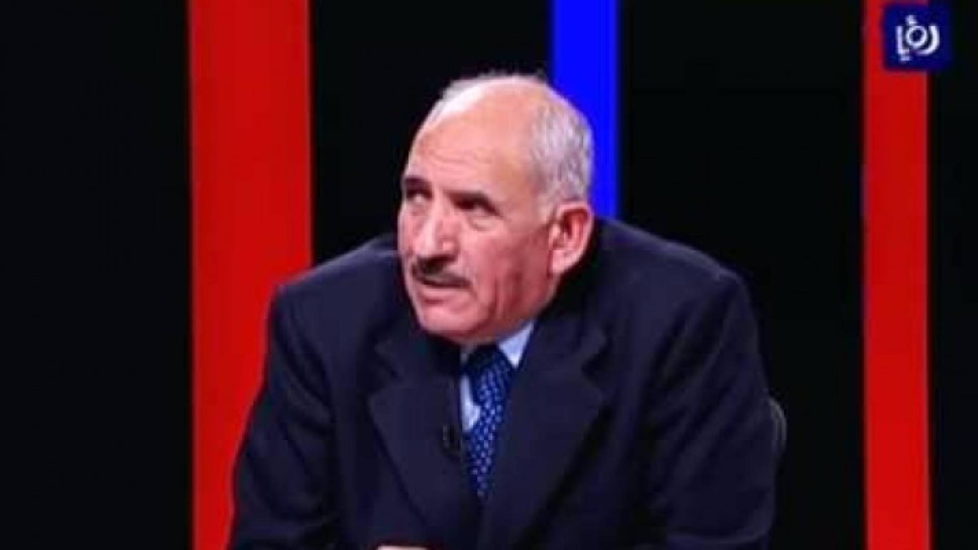 التربية تشكل لجنة لمراجعة الكتب المدرسية ..تفاصيل