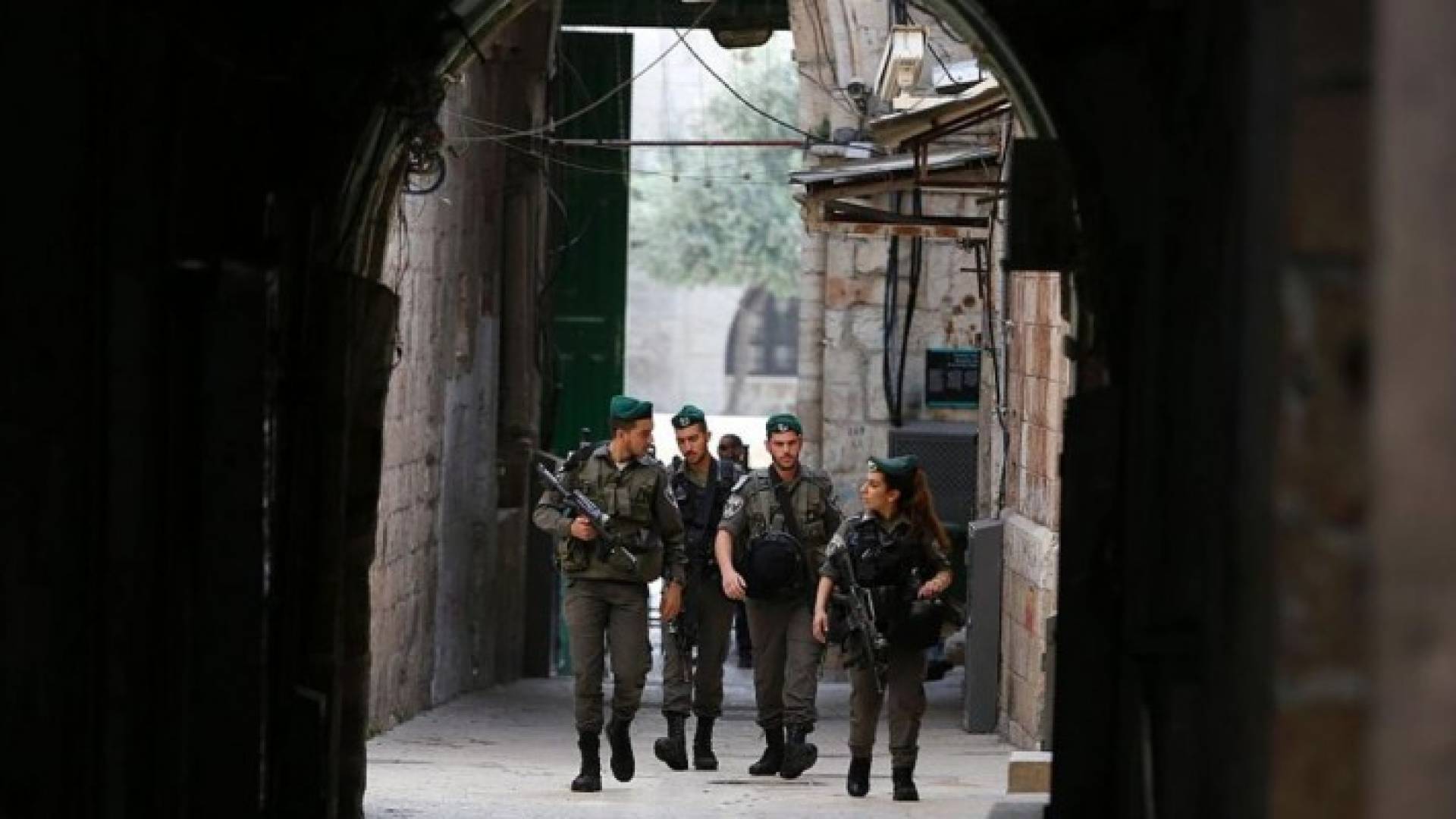 إسرائيل تشدد الإجراءات الأمنية في القدس القديمة قبيل العطلة اليهودية
