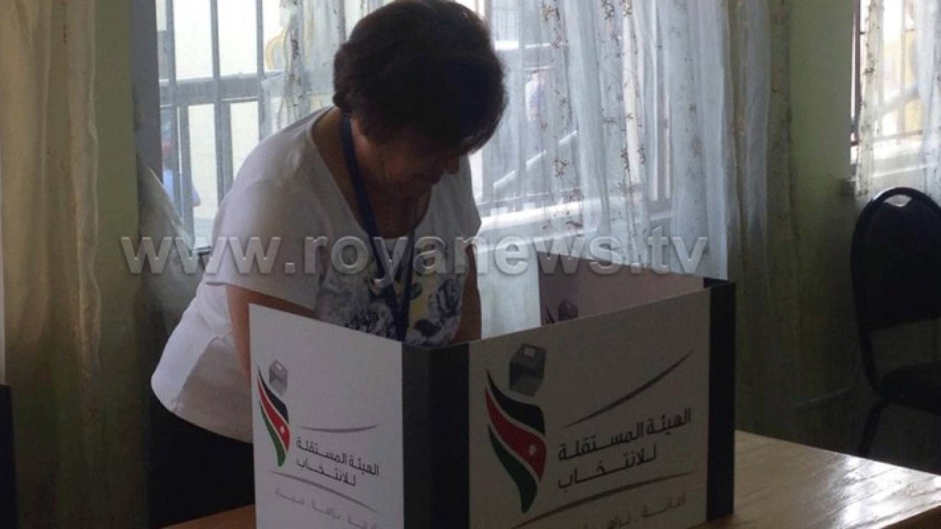 بالفيديو والصور: الأردنيون يتوافدون على مراكز الاقتراع