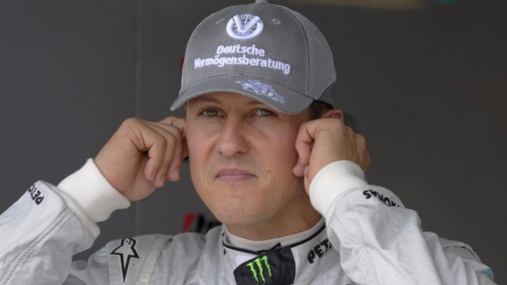 شوماخر 'عاجز' دون مساعدة