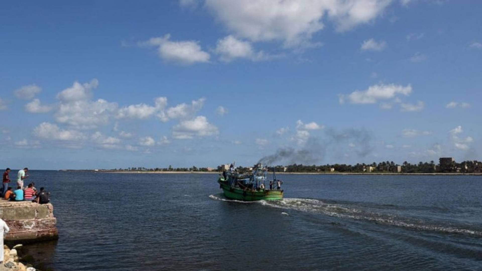 مصر: اعتقال 'مهربين' على صلة بغرق 'مركب البحيرة'