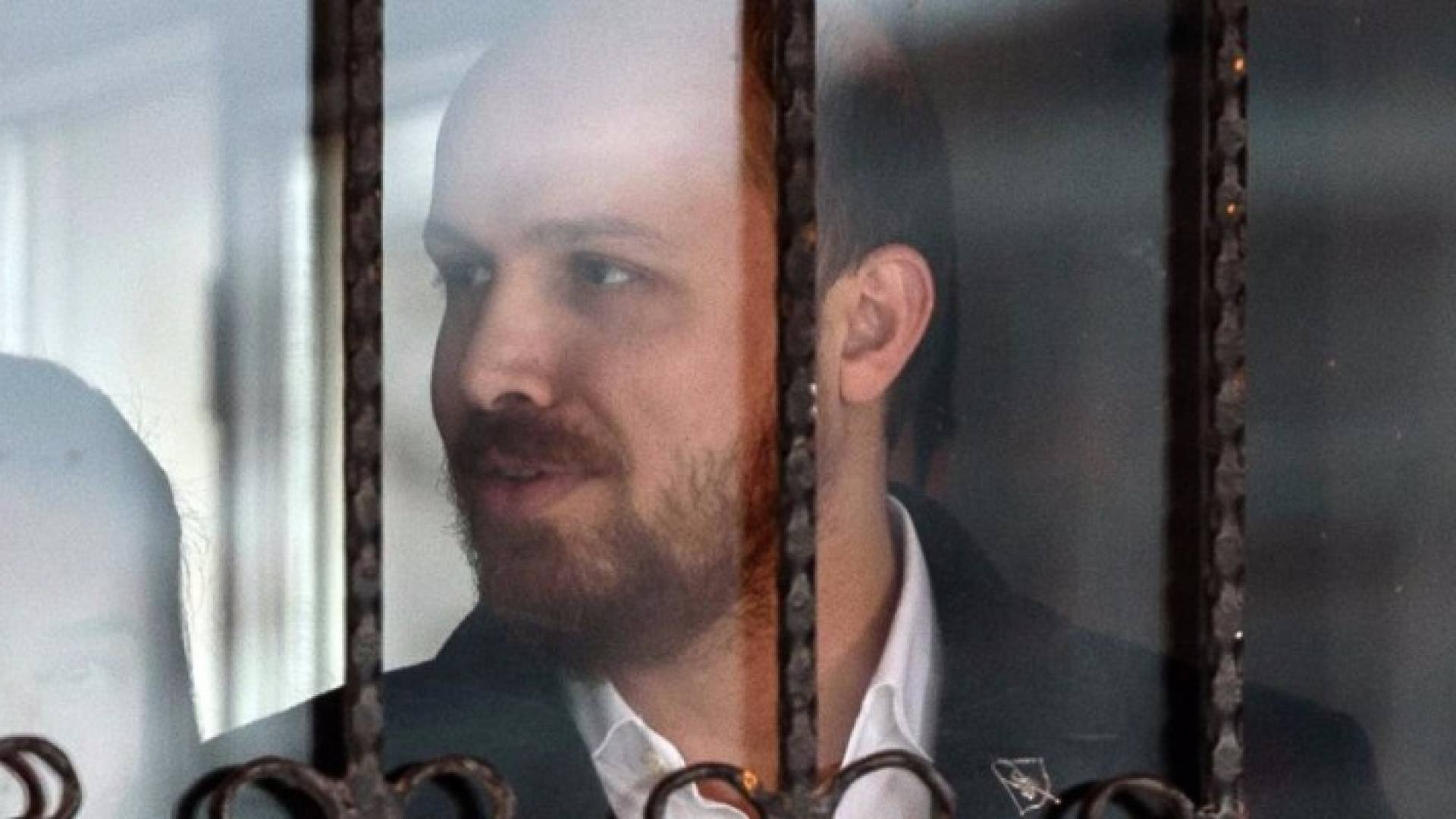 طلب إغلاق التحقيق في تورط نجل أردوغان بالفساد
