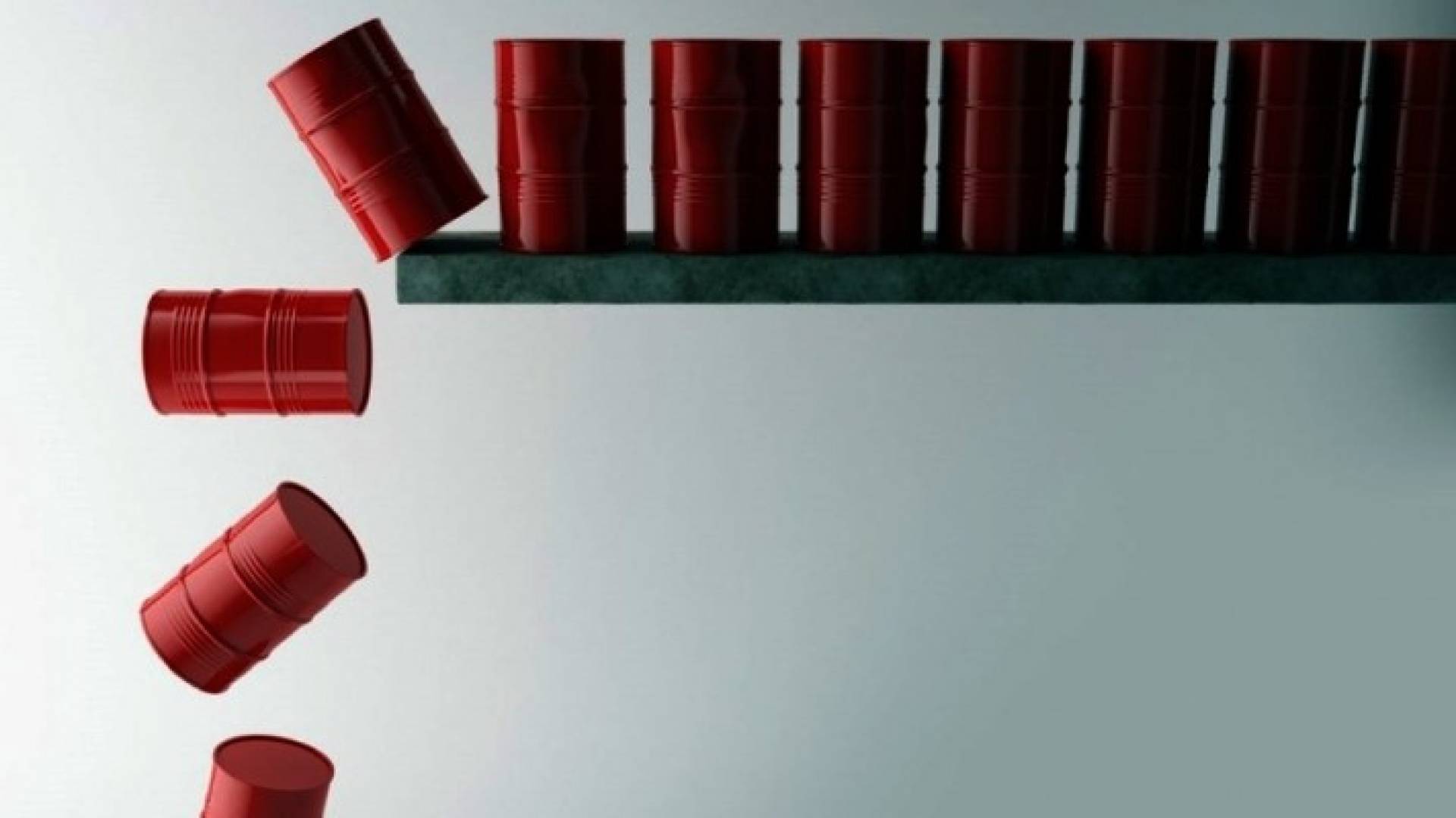 النفط يهوي بعد موجة صعود