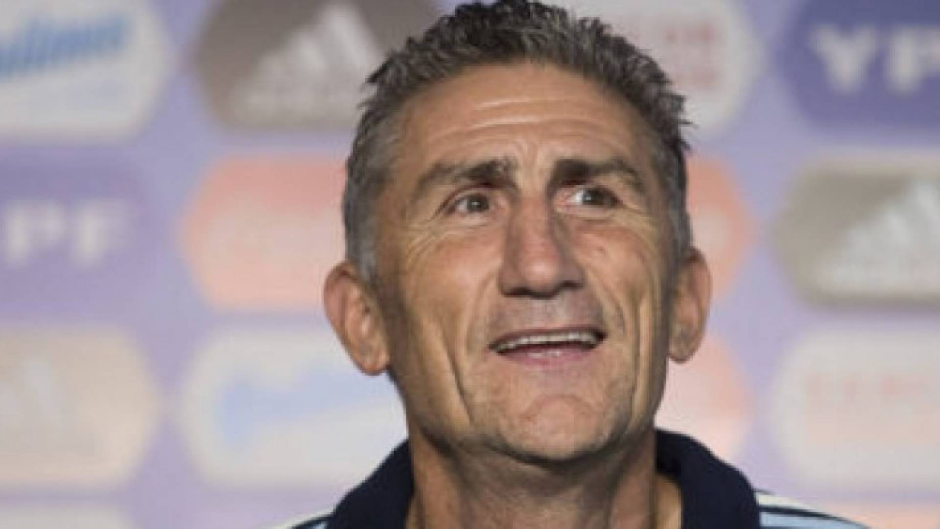 الاتحاد الأرجنتيني يعتذر لبرشلونة عن تصريحات باوزا حول ميسي