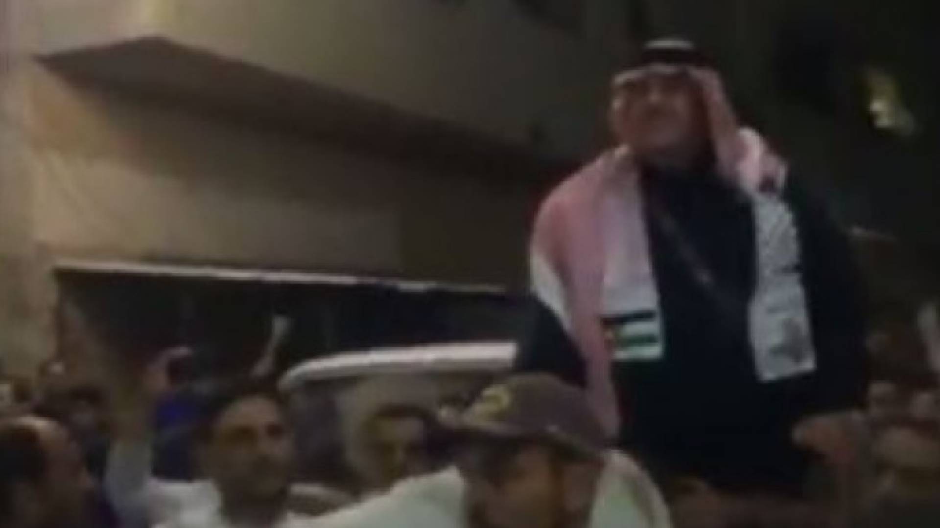 بالفيديو رصاصة تحول فرحة النائب يحيى السعود الى ترح.. بيان