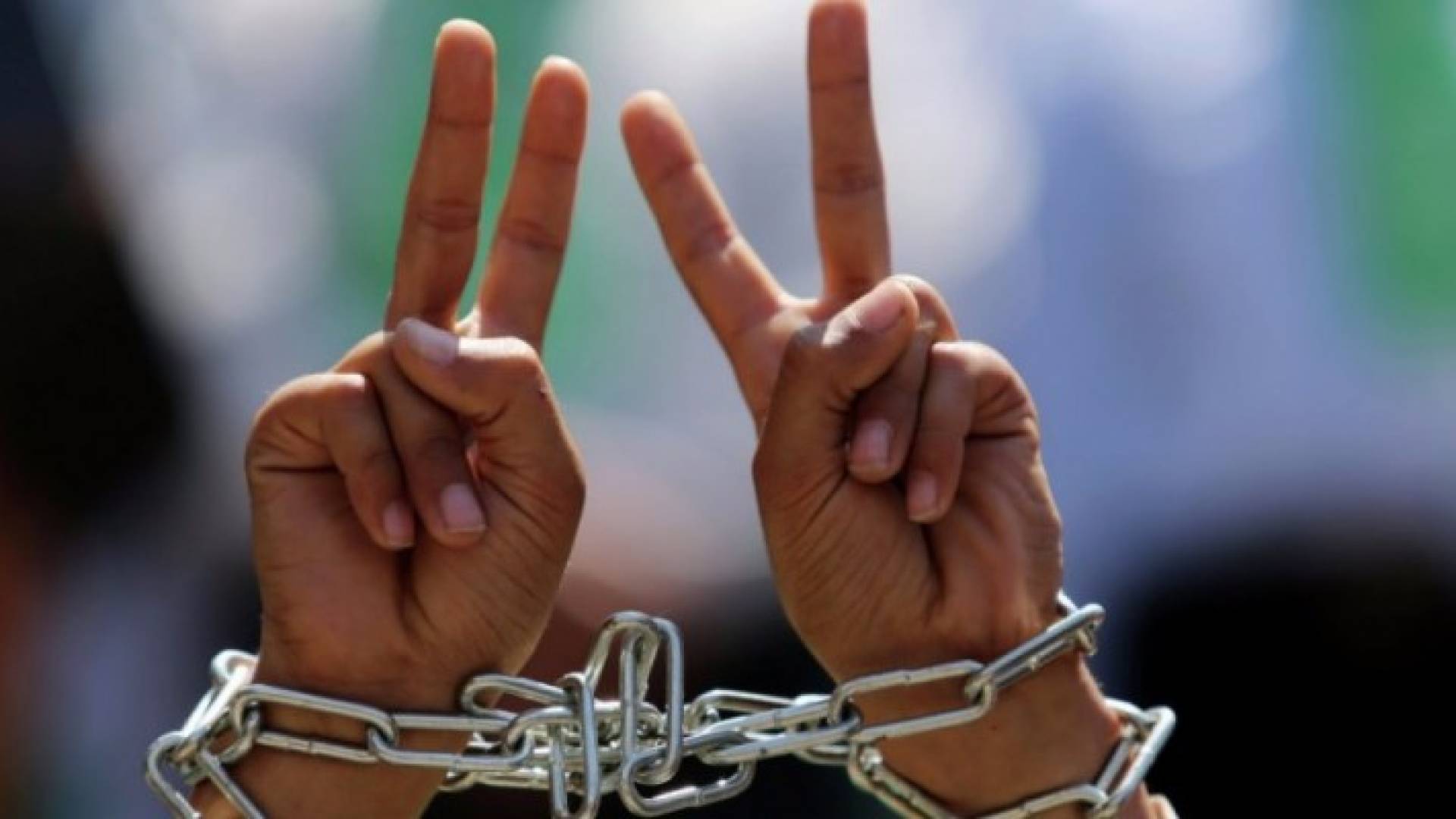 الأسرى يعلنون الحداد والإضراب 3 أيام داخل السجون