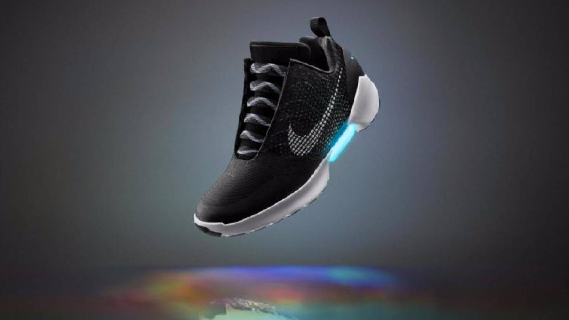 نايك تدخل عالم التكنولوجيا عبر HYPERADAPT... وهذه ميزته!
