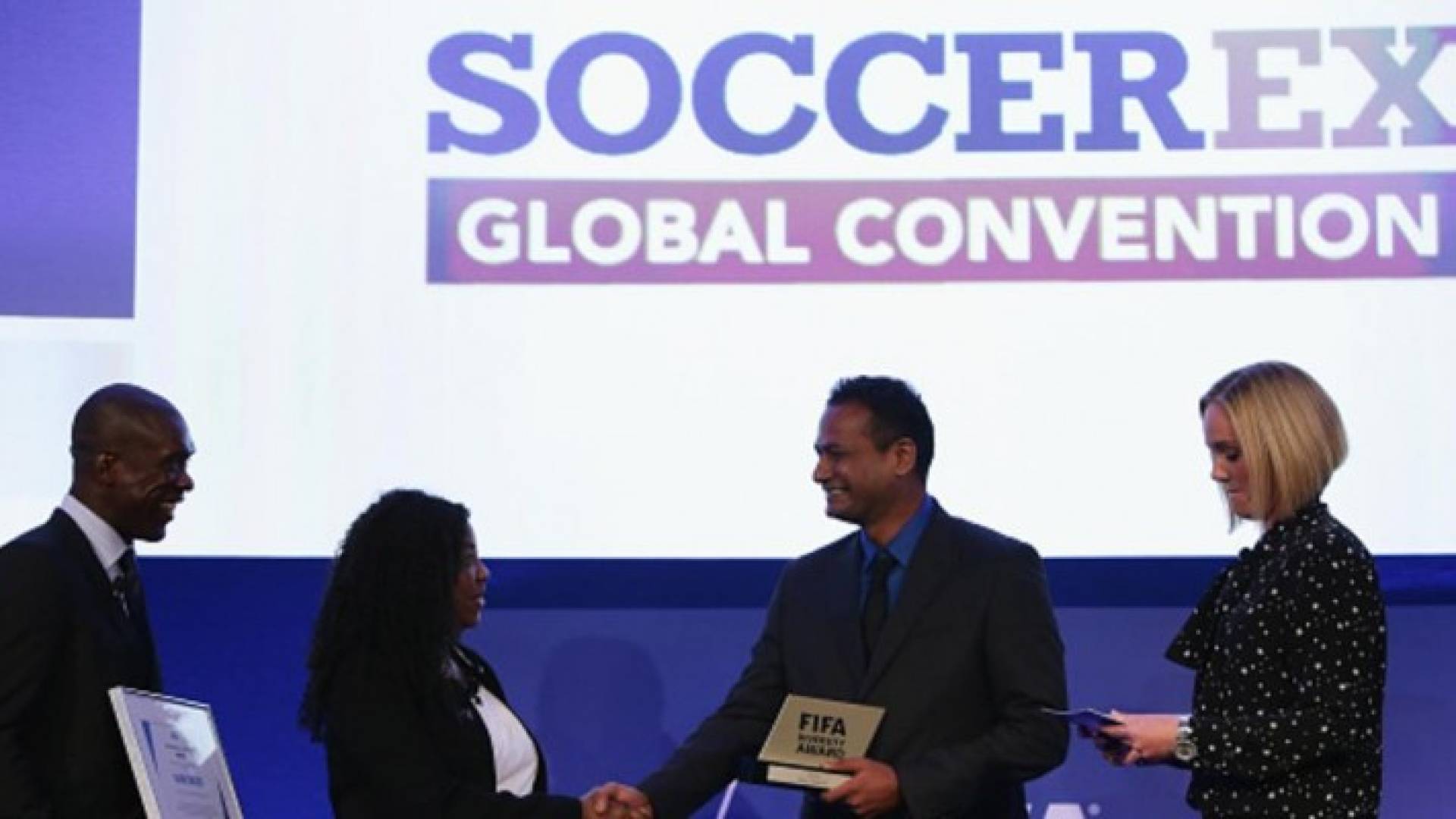 جمعية بريطانية لمكافحة التمييز تندد بقرار الفيفا