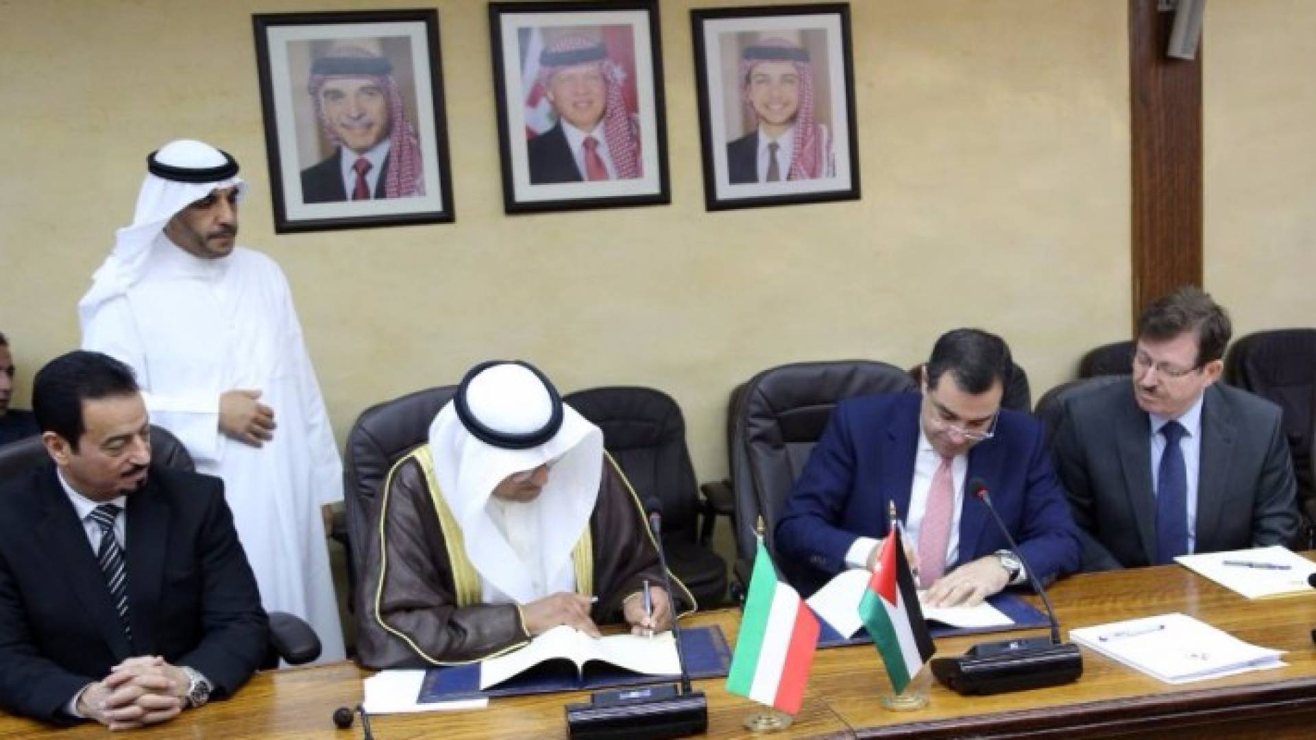 الكويت تدعم الأردن بـ 20 مليون دينار .. تفاصيل