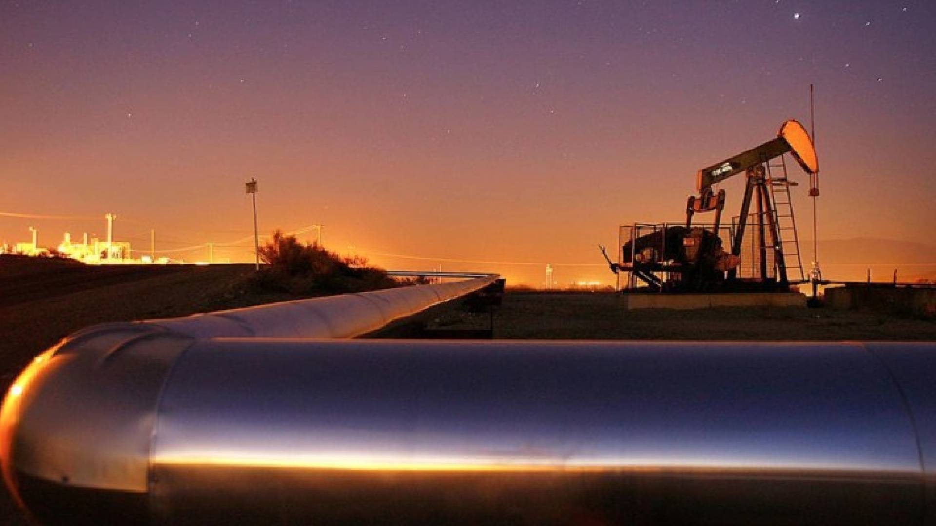 خط أنبوب نفطي 